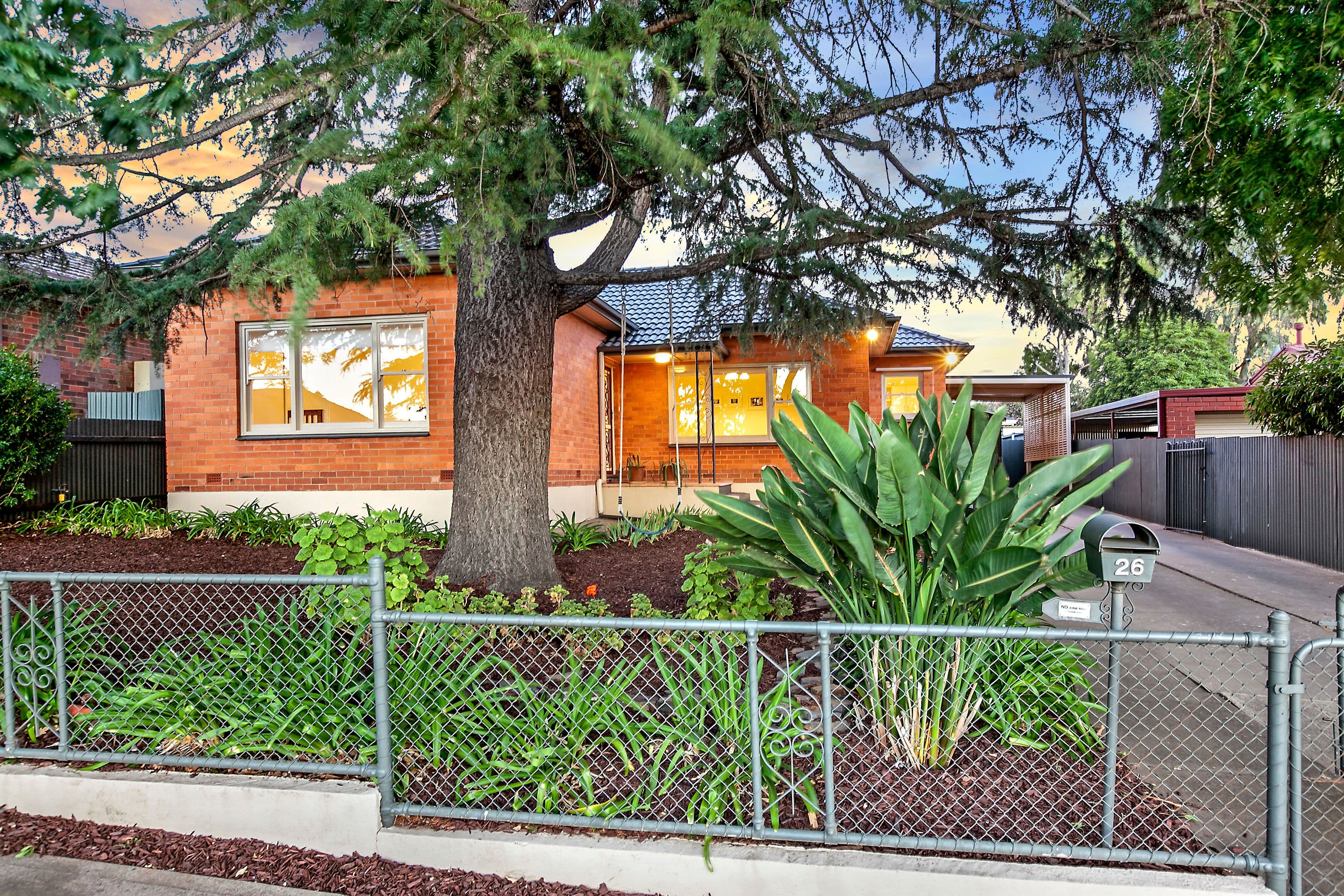 26 Hillsea Avenue, Clearview SA 5085, Clearview - Image 1