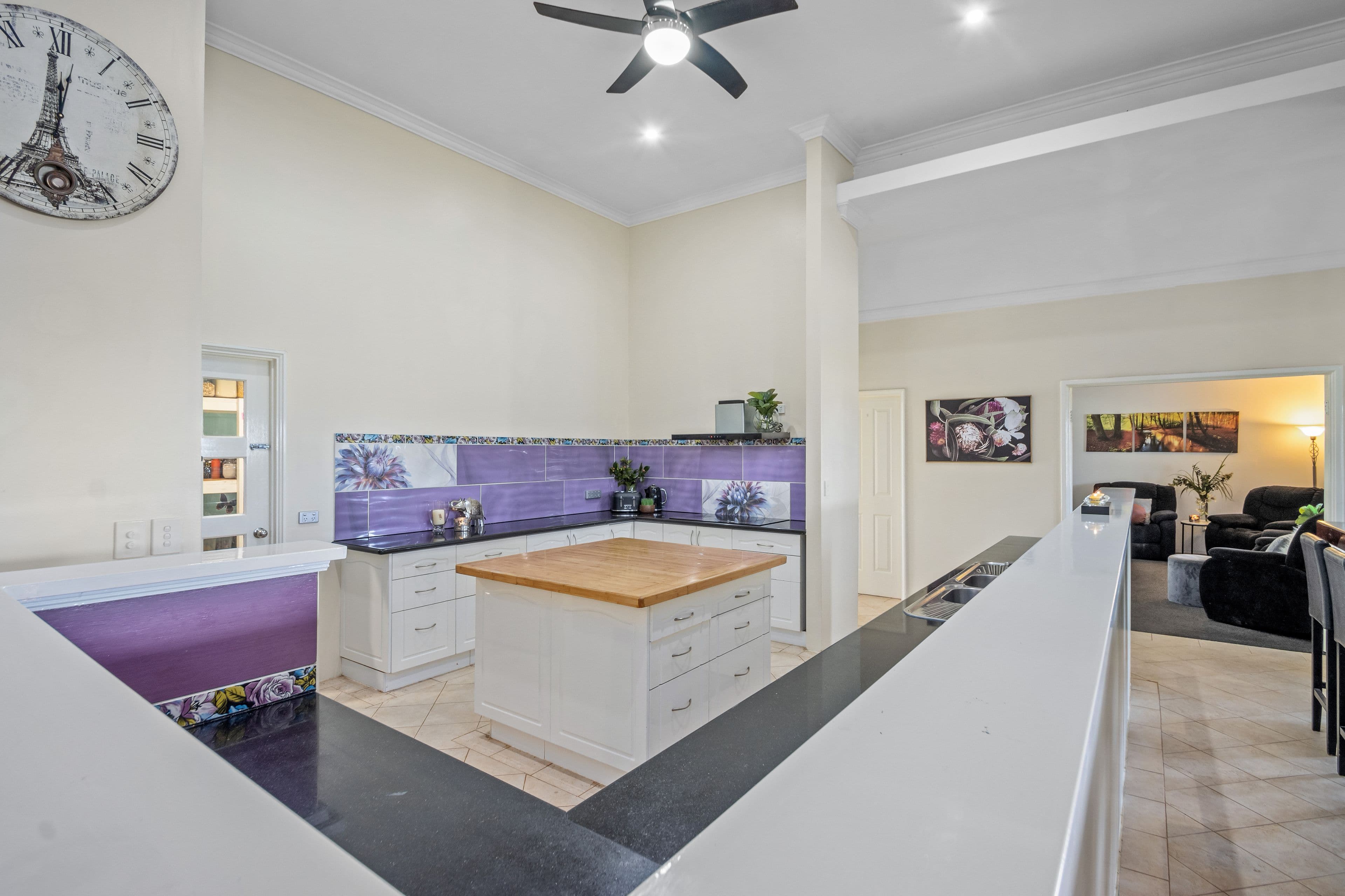 18 Robinia Way, Kangaroo Gully WA 6255, Kangaroo Gully - Thumbnail 2
