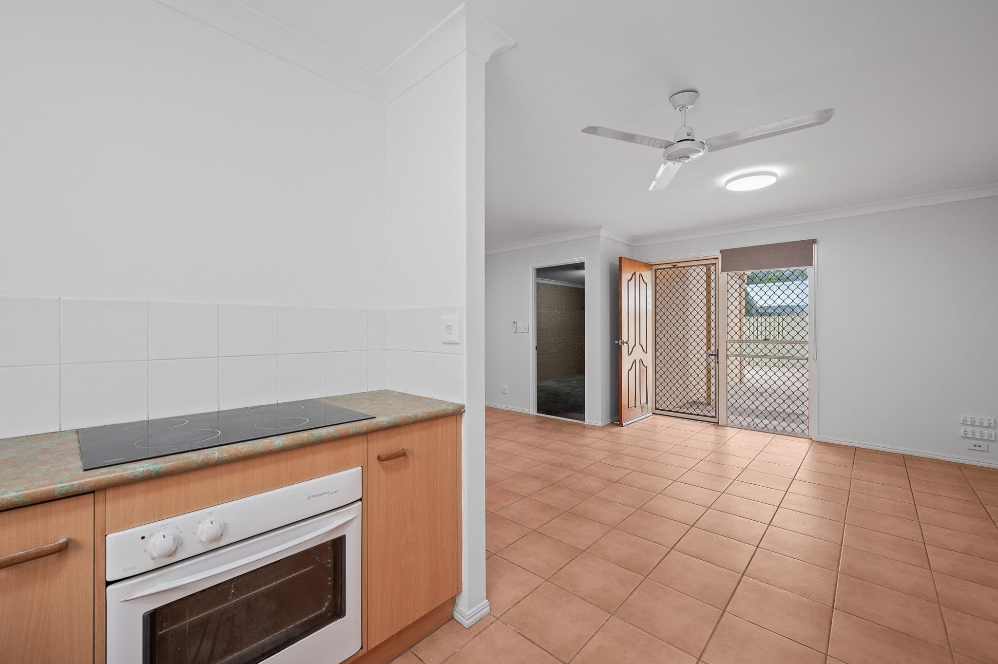 187 Goondoon Street, Gladstone Central QLD 4680, Gladstone Central - Thumbnail 4