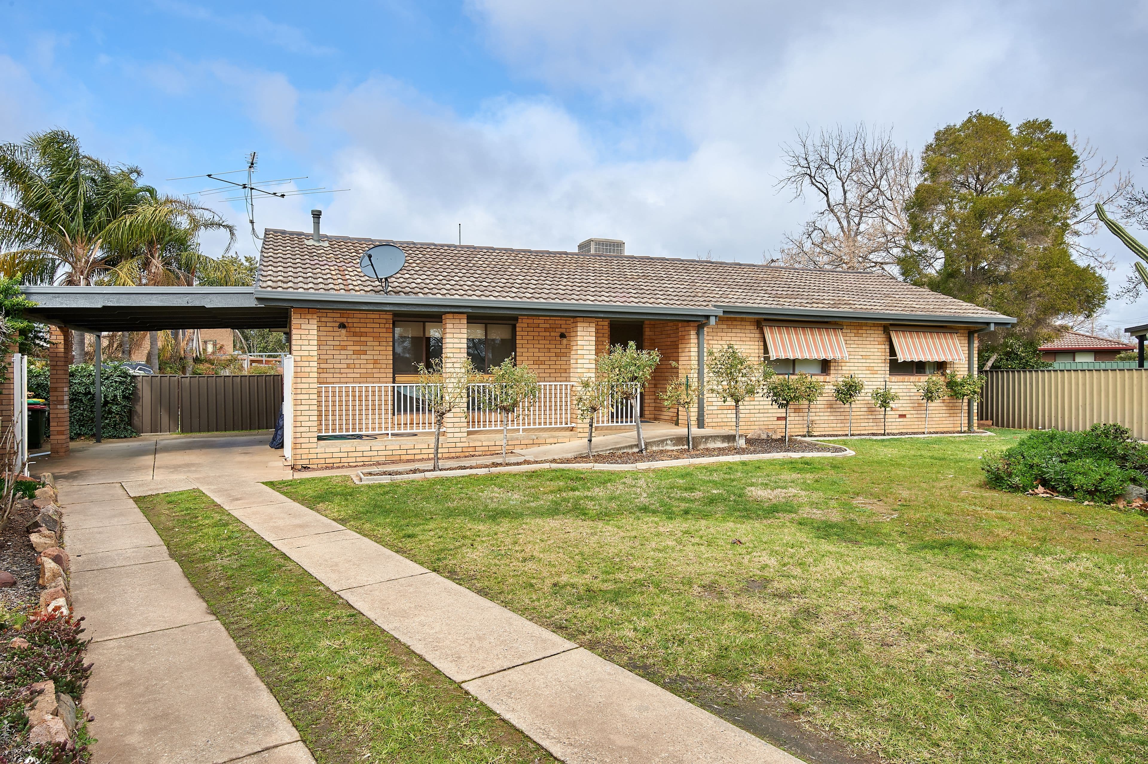 24 Jasmin Crescent, Lake Albert - Image 1