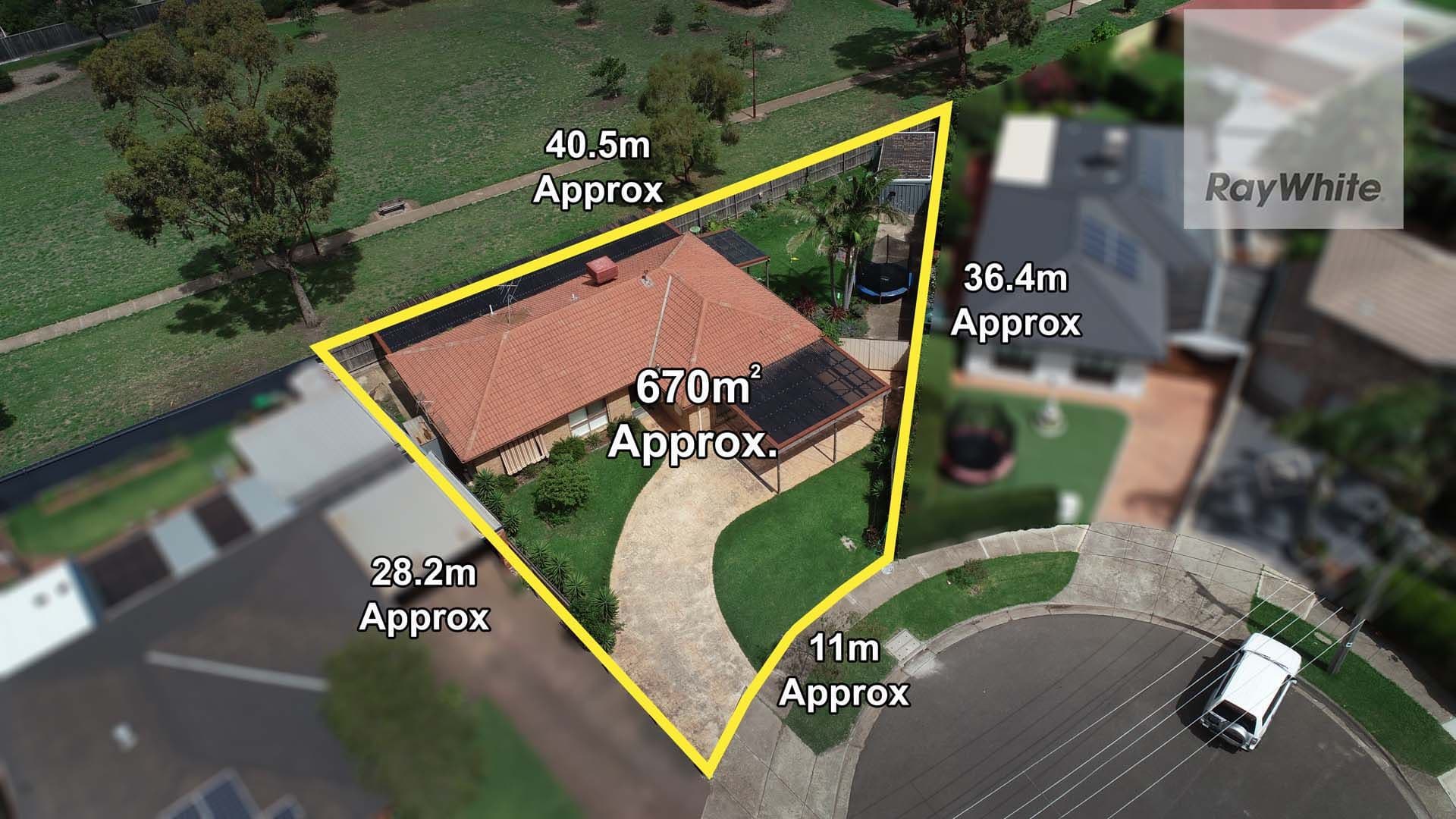 15 Tecoma Court, Gladstone Park VIC 3043, Gladstone Park - Thumbnail 3