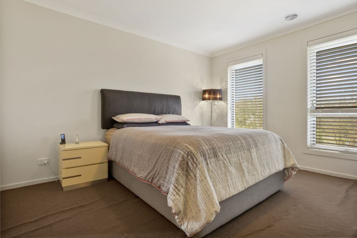 12 Plume Place, Point Cook VIC 3030, Point Cook - Thumbnail 5