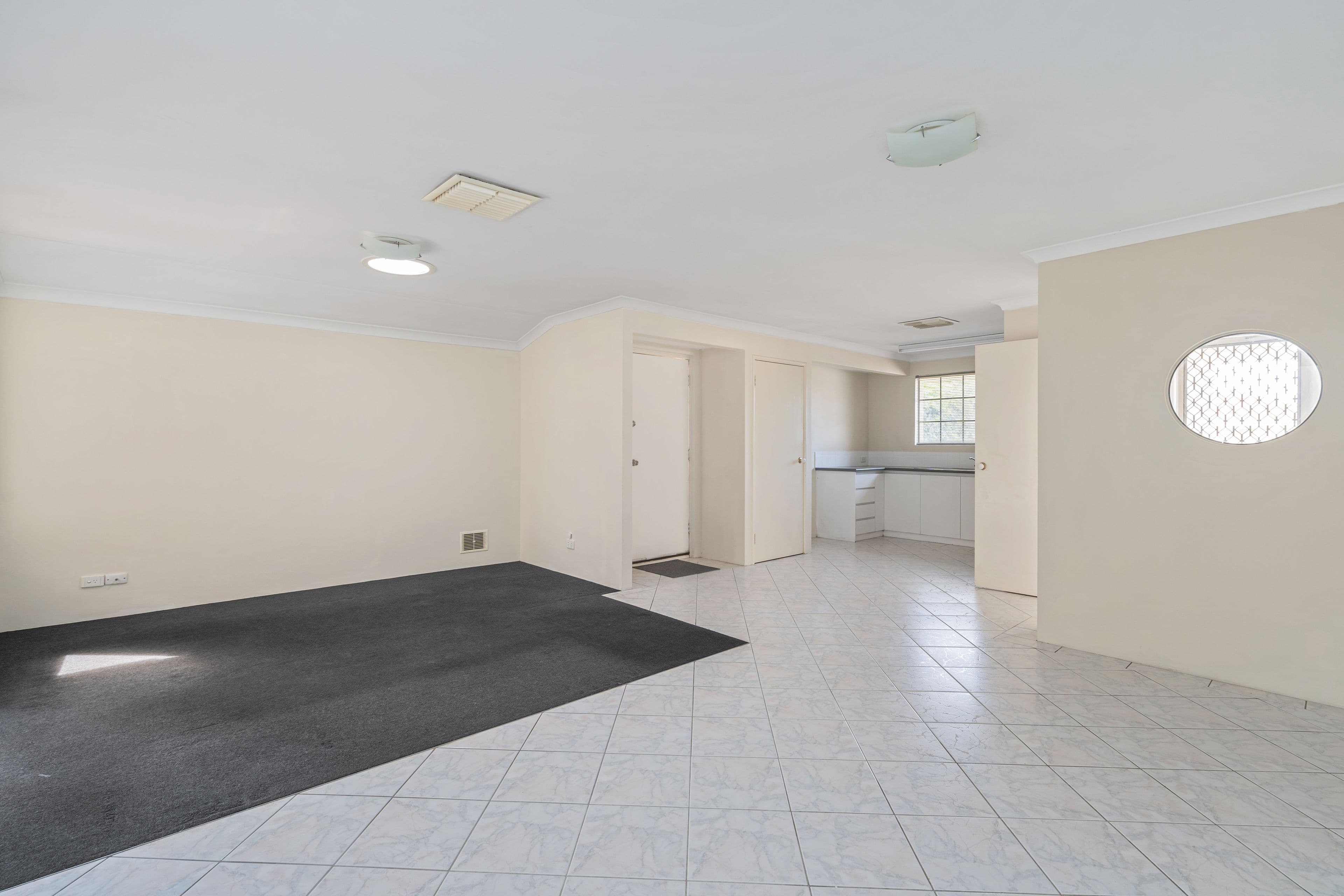 5 Davidia Lake Drive, Canning Vale WA 6155, Canning Vale - Thumbnail 4