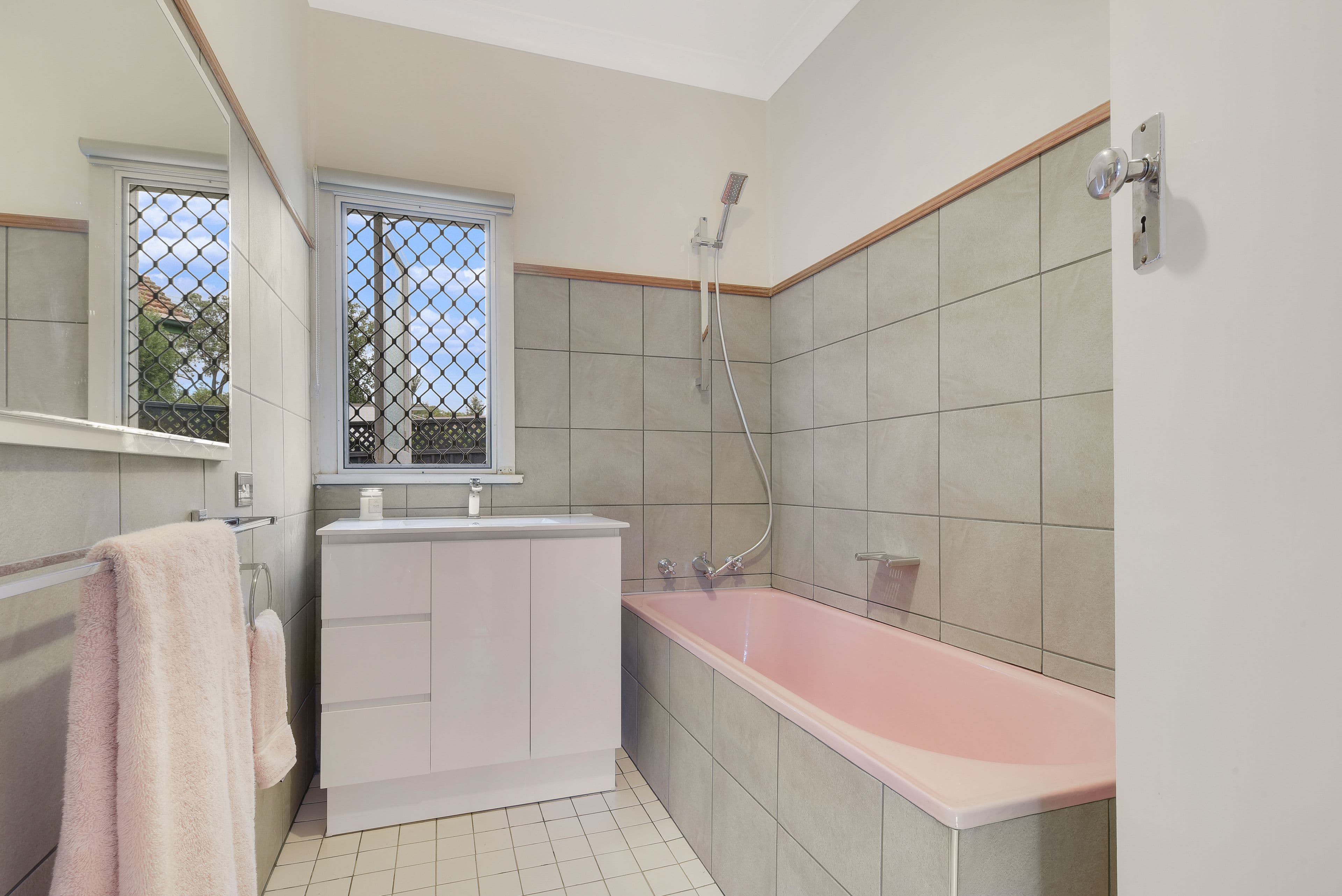 102 Lindesay Street, Campbelltown - Thumbnail 6