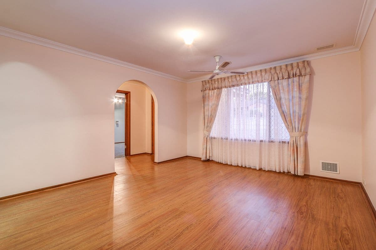 27 Blackadder Road, Swan View WA 6056, Swan View - Thumbnail 3