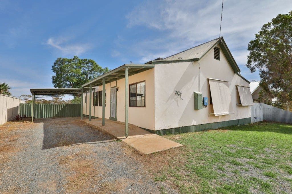 65 Nursery Ridge Road, Red Cliffs VIC 3496, Red Cliffs - Thumbnail 2