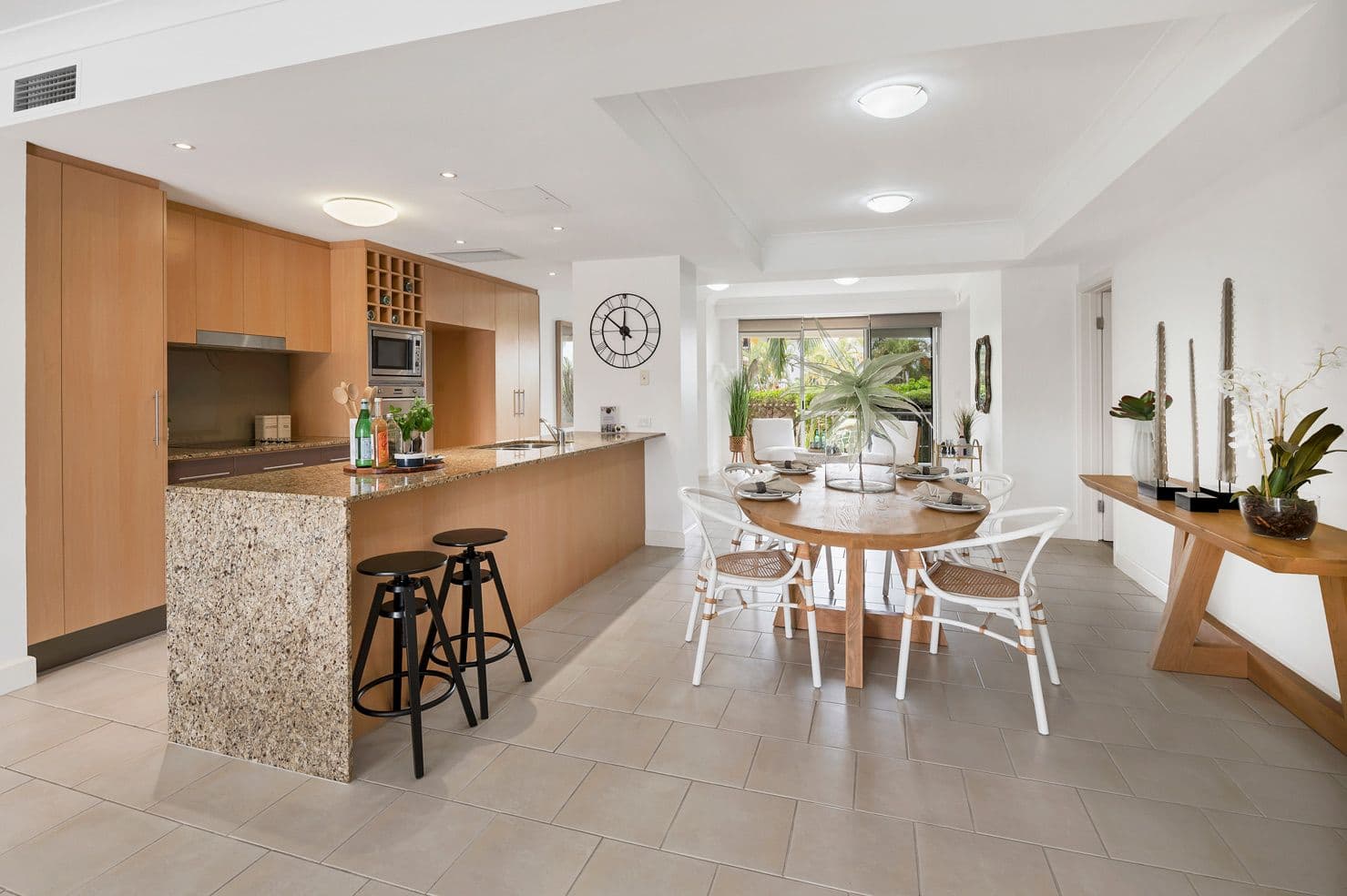 18 Canal Avenue, Runaway Bay QLD 4216, Runaway Bay - Thumbnail 3