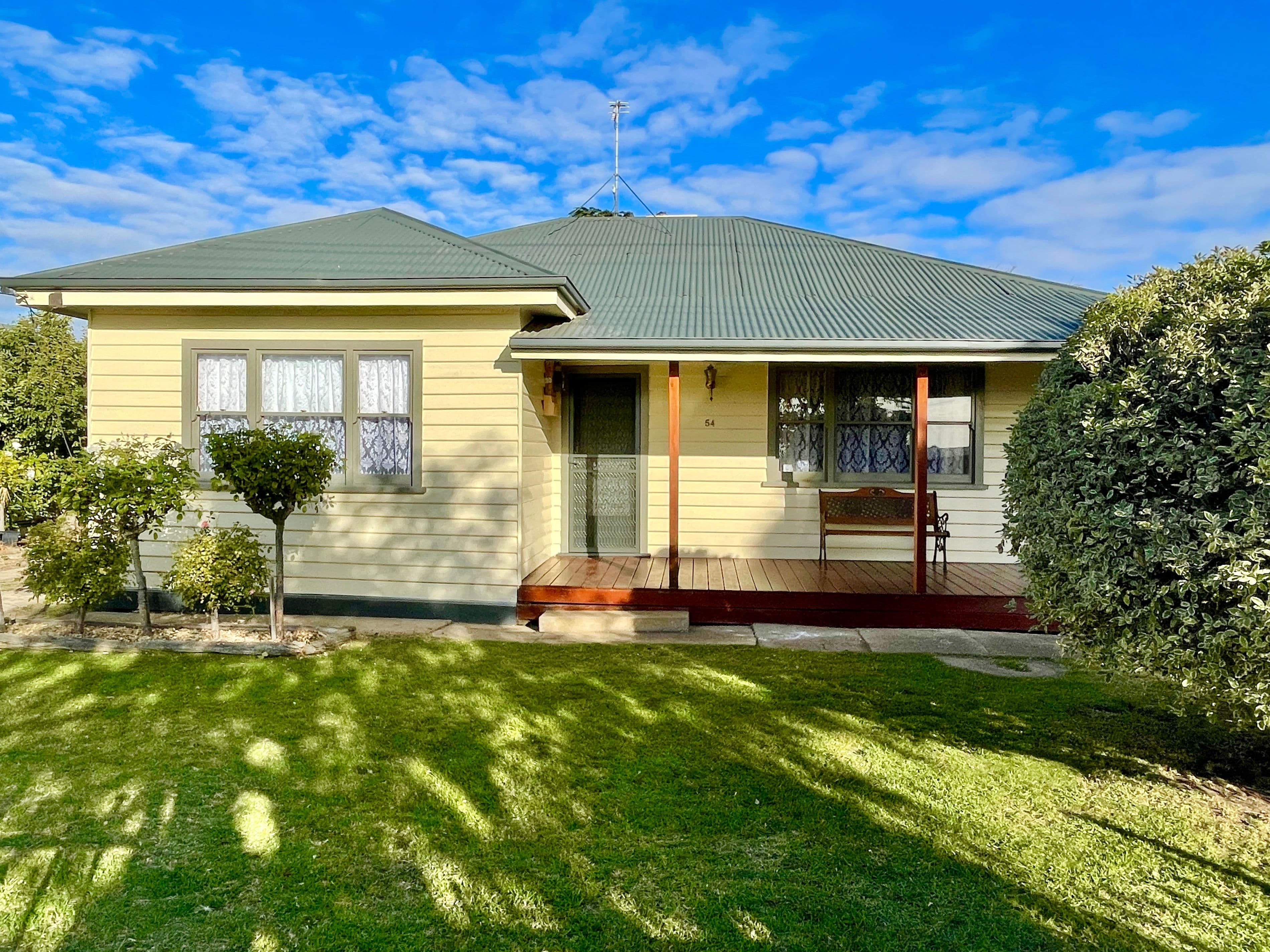 54 Bennett Road, Horsham VIC 3400, Horsham - Image 1