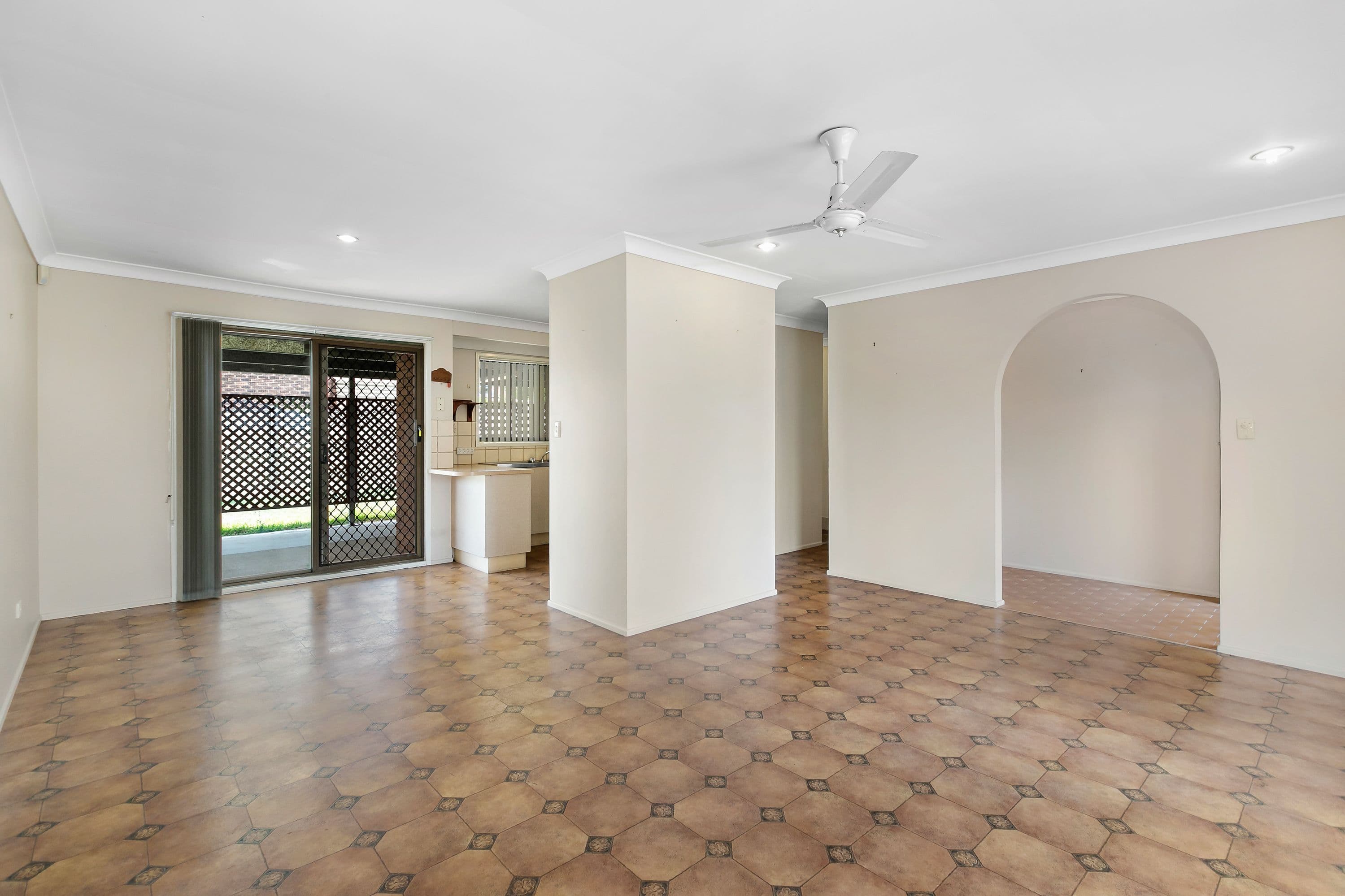 17 Churchill Street, Capalaba QLD 4157, Capalaba - Thumbnail 5