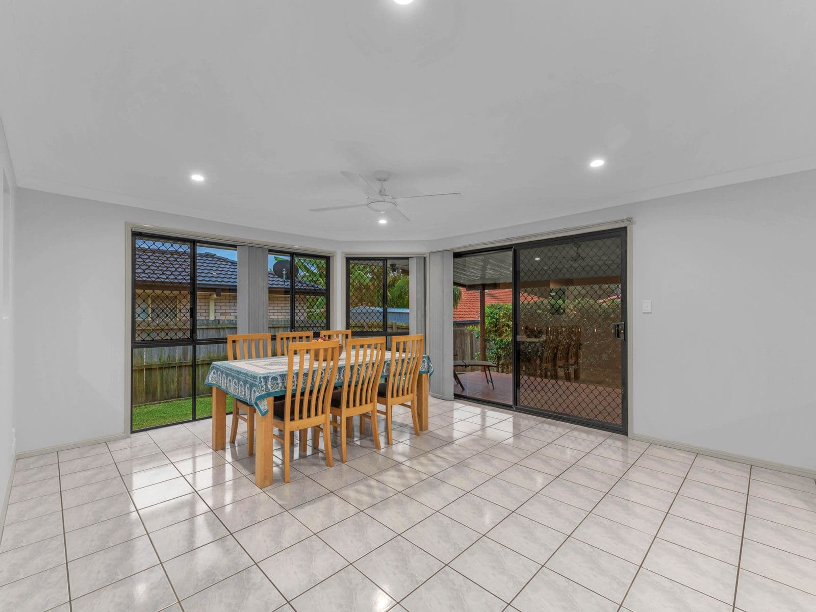 50 Gleneagles Crescent, Oxley QLD 4075, Oxley - Thumbnail 6