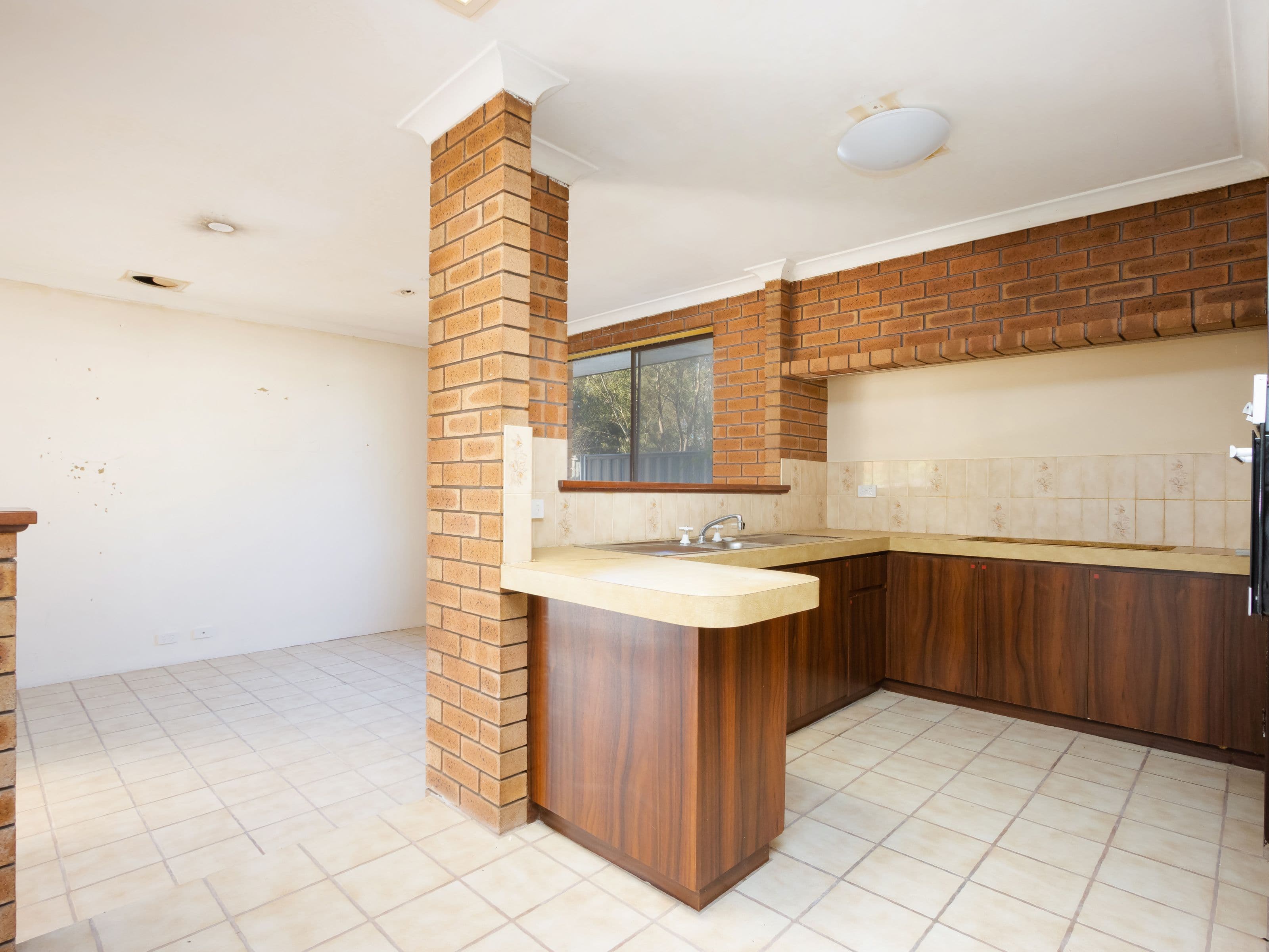 22 Phillip Street, Maddington WA 6109, Maddington - Thumbnail 2