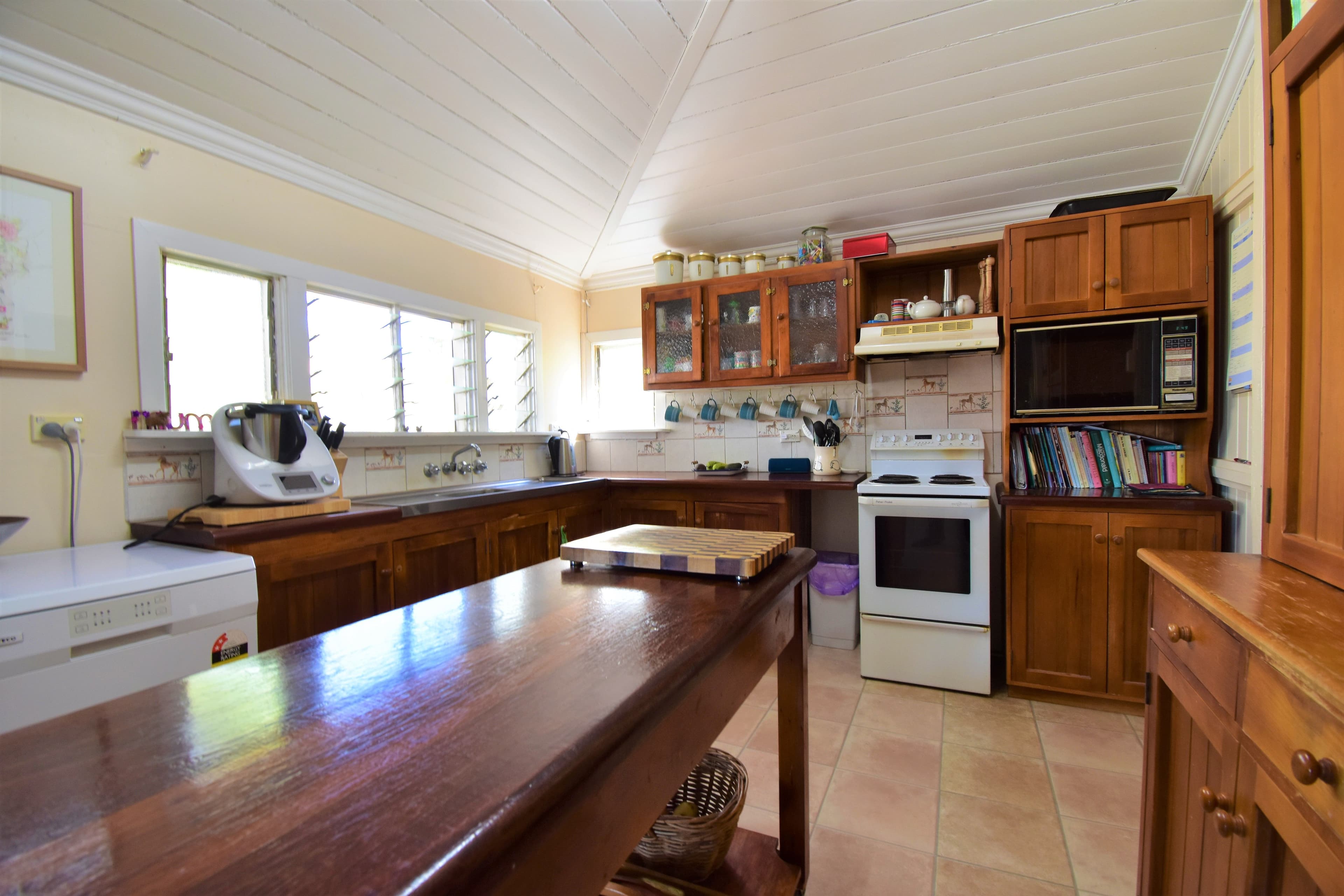 104 Kingfisher Street, Longreach QLD 4730, Longreach - Thumbnail 4