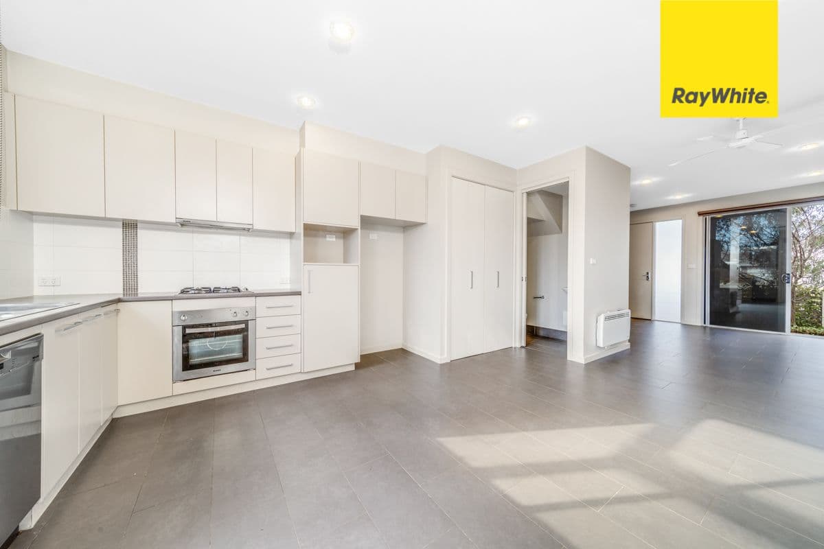 5 Stowport Avenue, Crace ACT 2911, Crace - Thumbnail 2