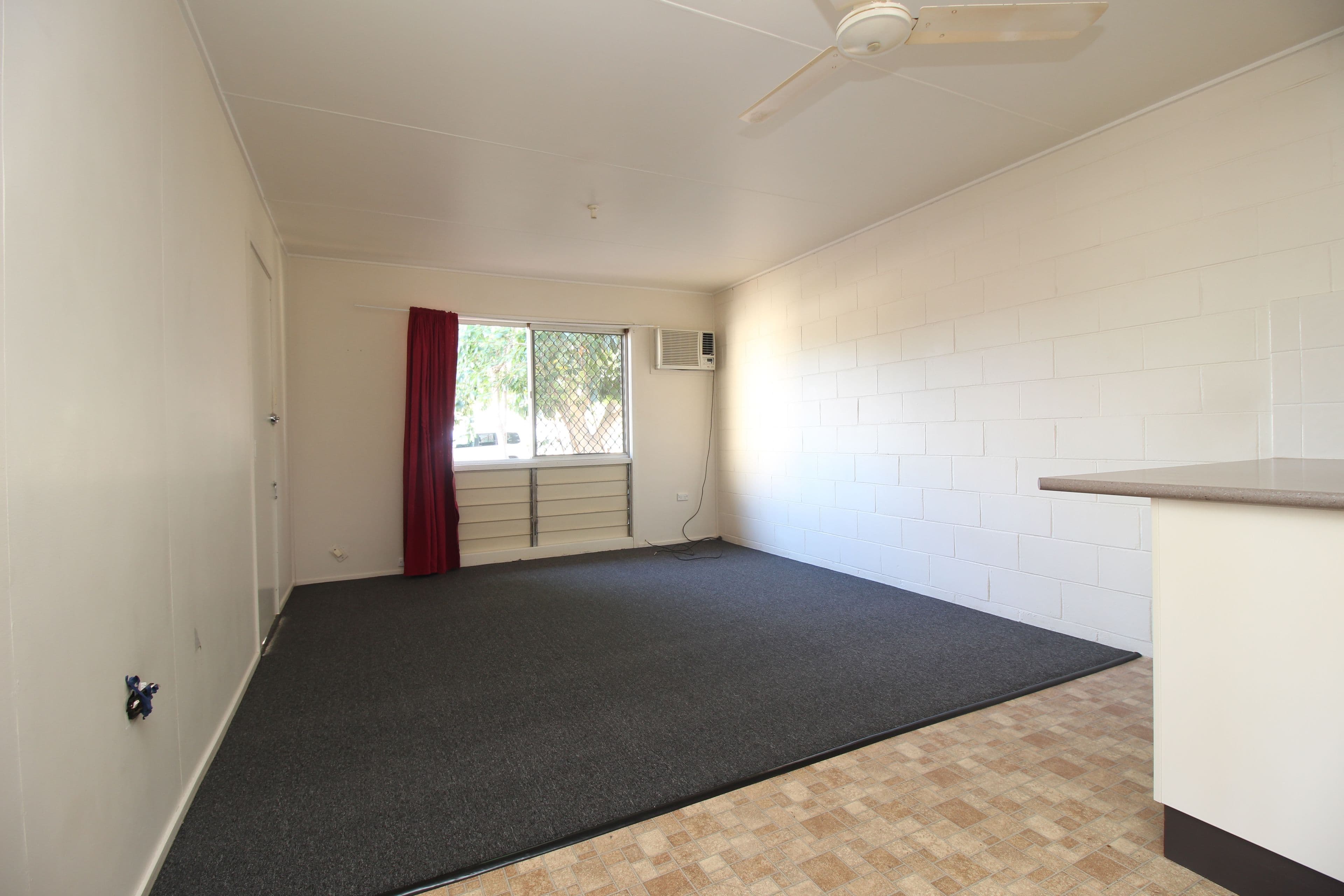 55 Esmond Street, Emerald QLD 4720, Emerald - Thumbnail 5