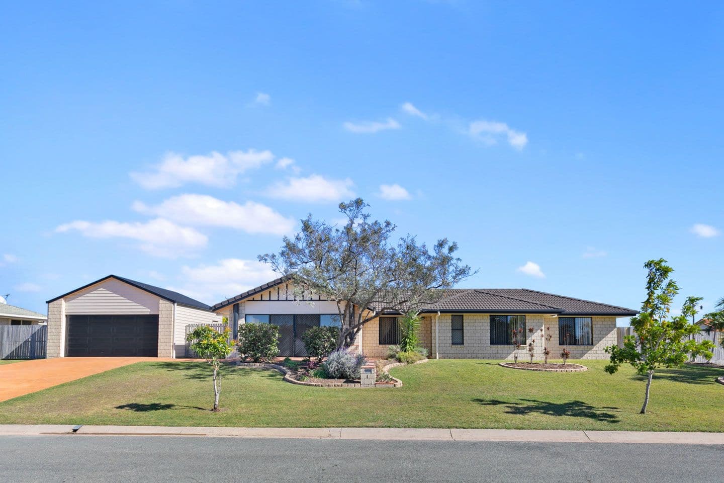 1 Abbey Court, Kawungan QLD 4655, Kawungan - Image 1