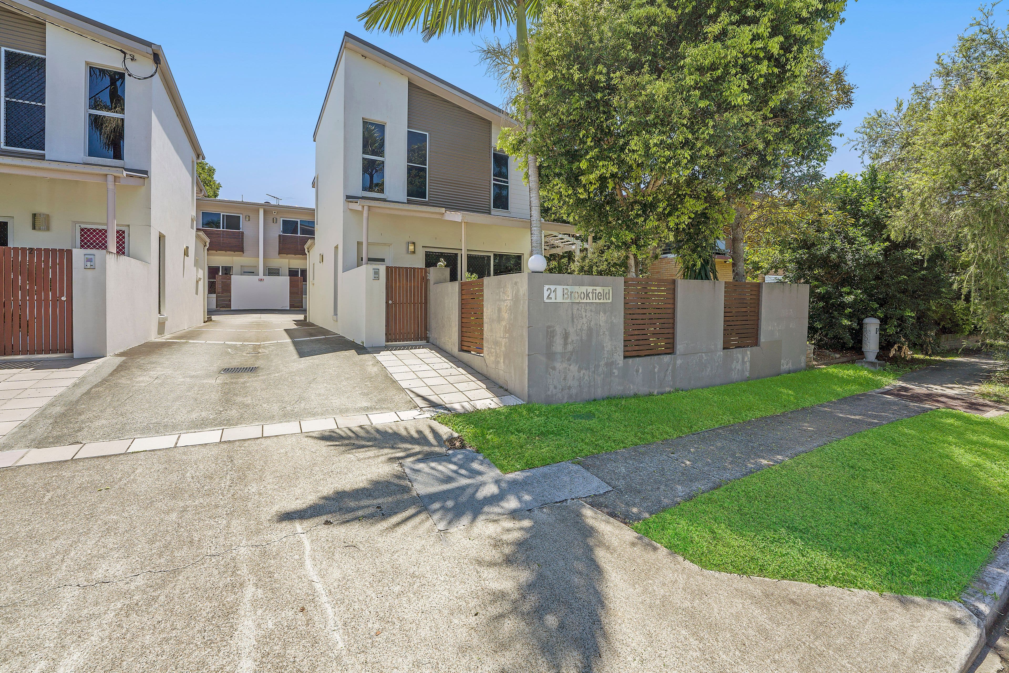 21 Brookfield Road, Kedron QLD 4031, Kedron - Image 1