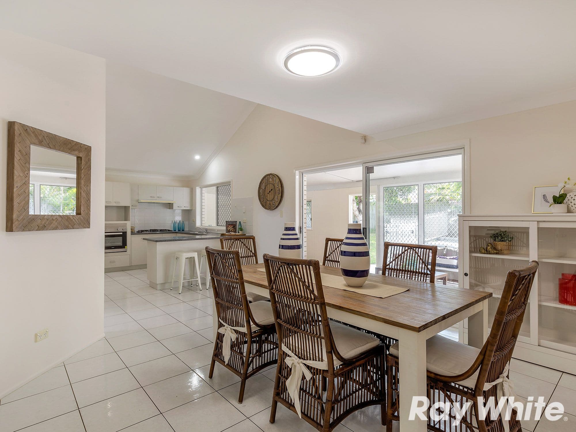 29 Swan Lake Crescent, Calamvale QLD 4116, Calamvale - Thumbnail 6