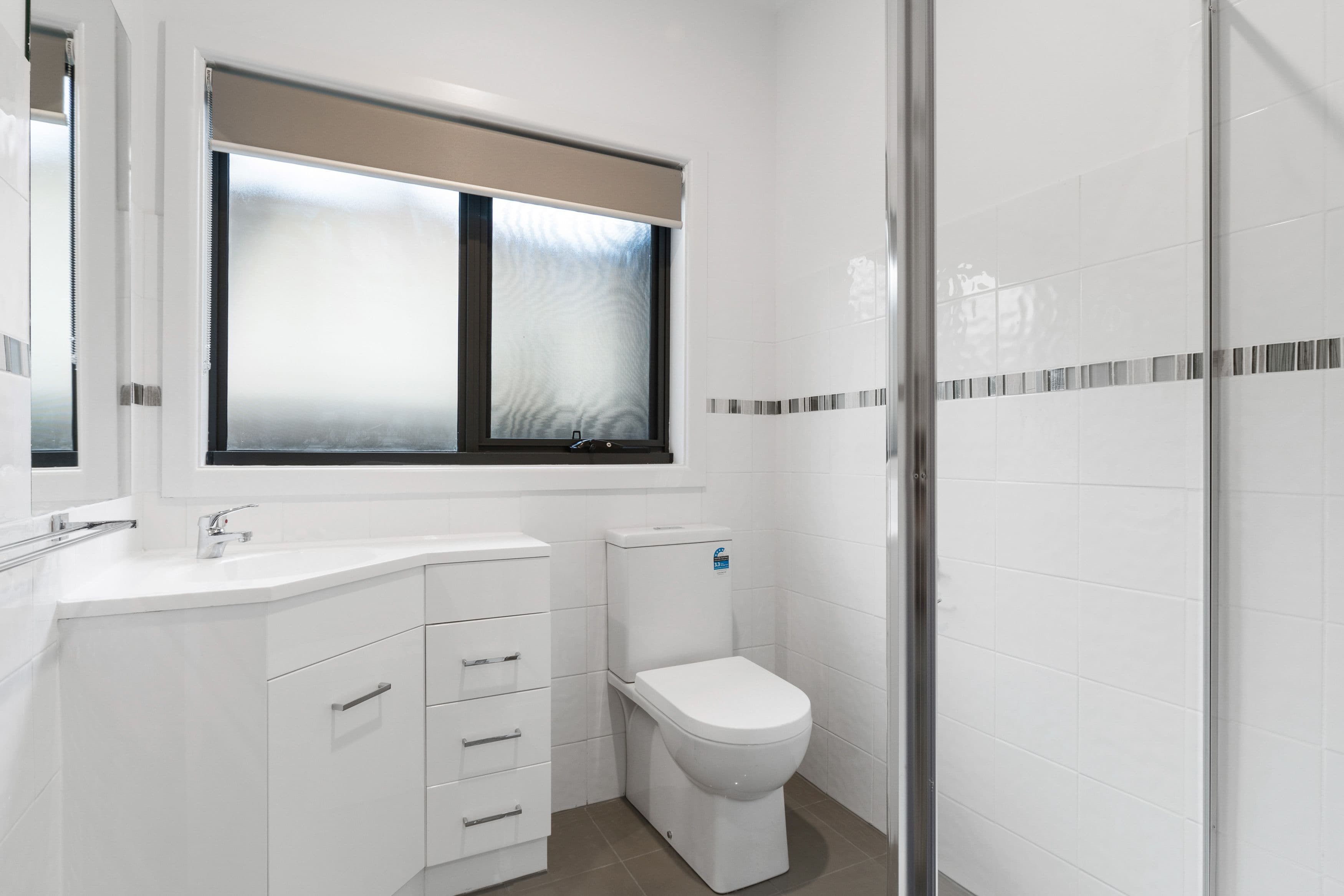 11 Ashleigh Avenue, Frankston VIC 3199, Frankston - Thumbnail 8