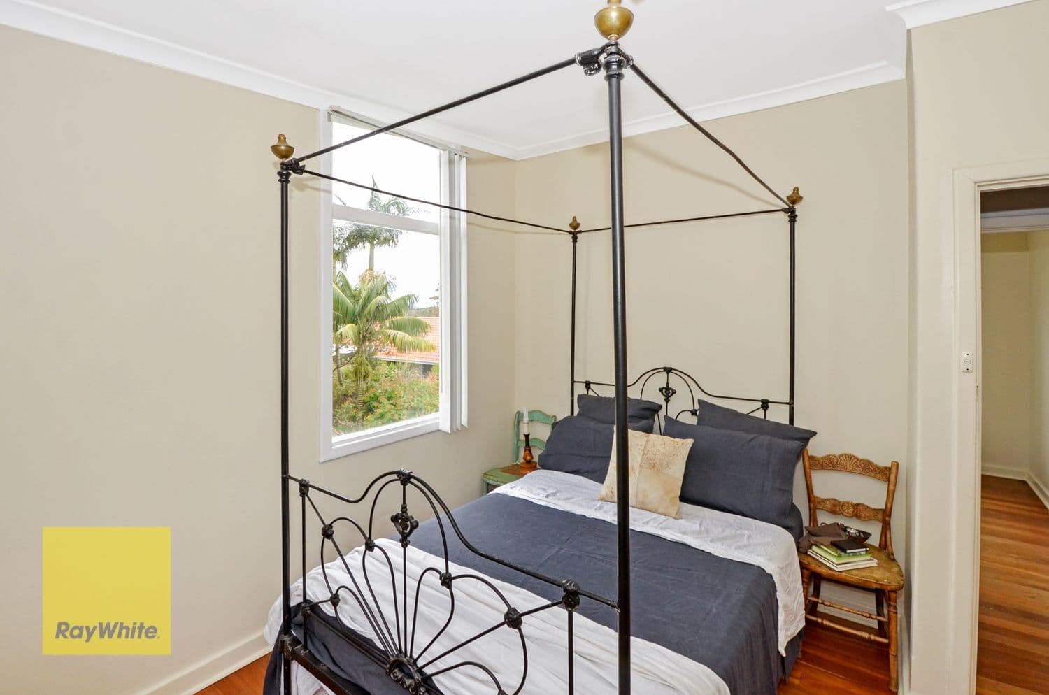 94 Middleton Road, Middleton Beach WA 6330, Middleton Beach - Thumbnail 6