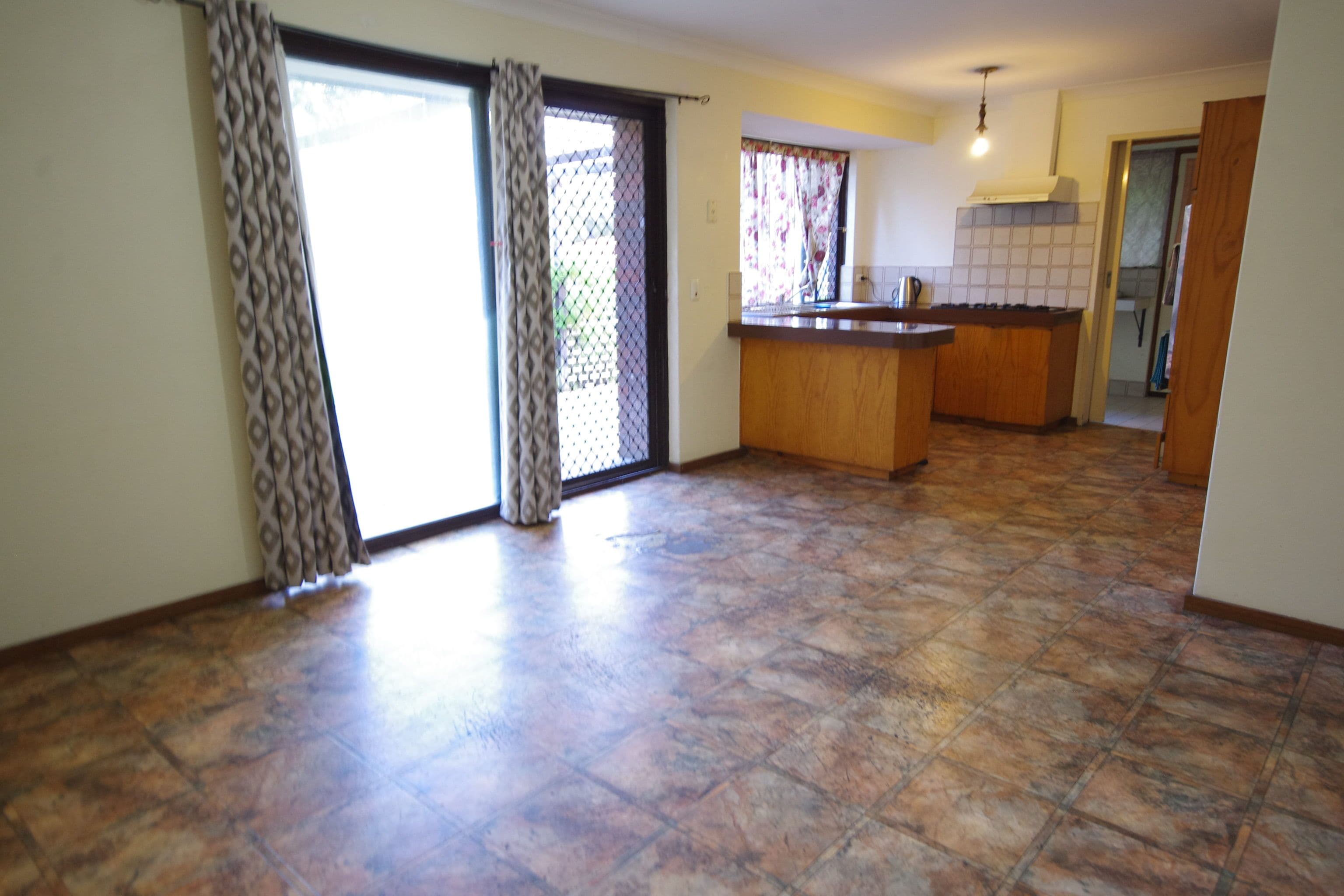 14 Rhine Way, Swan View WA 6056, Swan View - Thumbnail 5