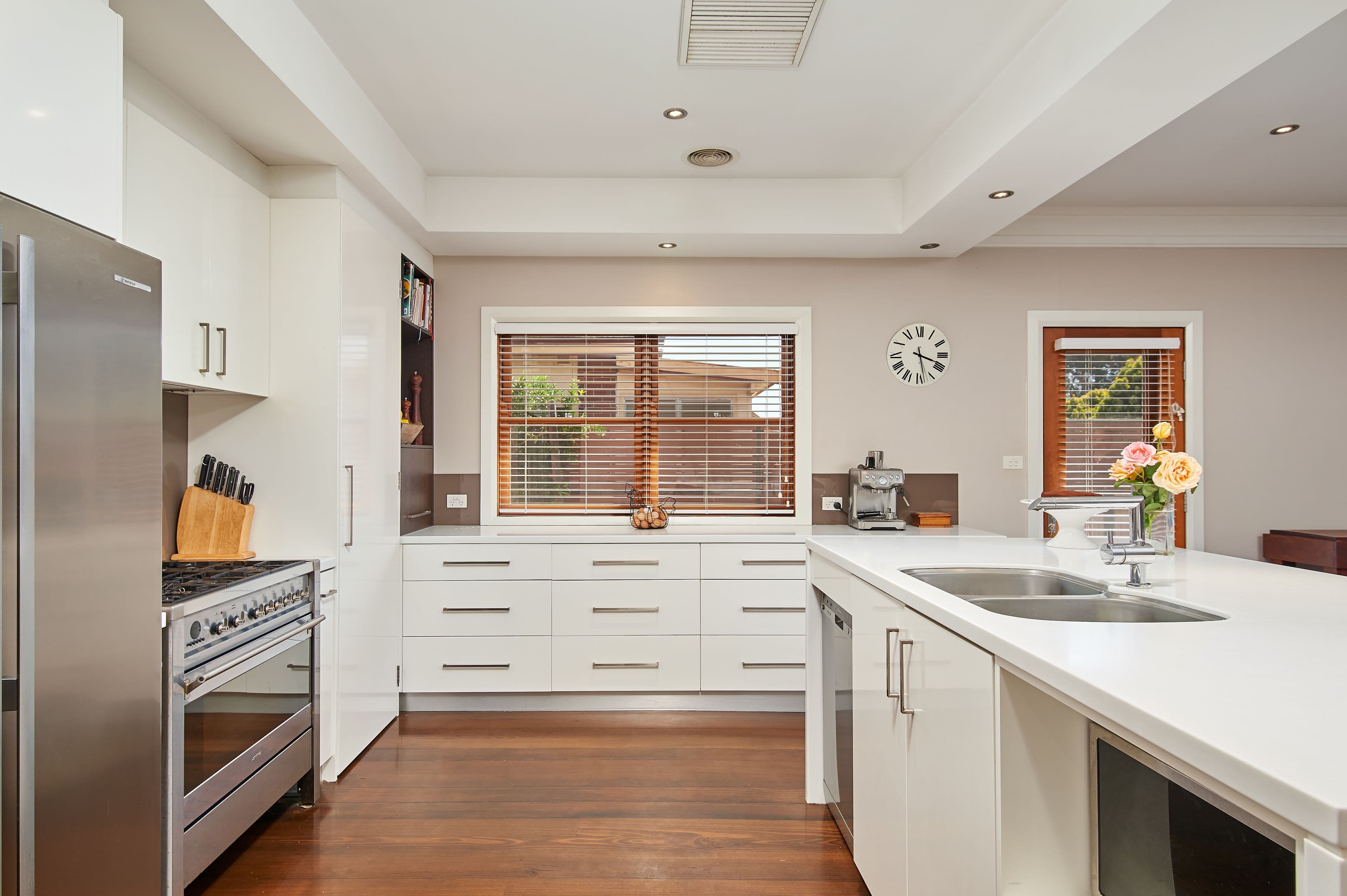 21 Rhoda Avenue, Wagga Wagga - Thumbnail 2