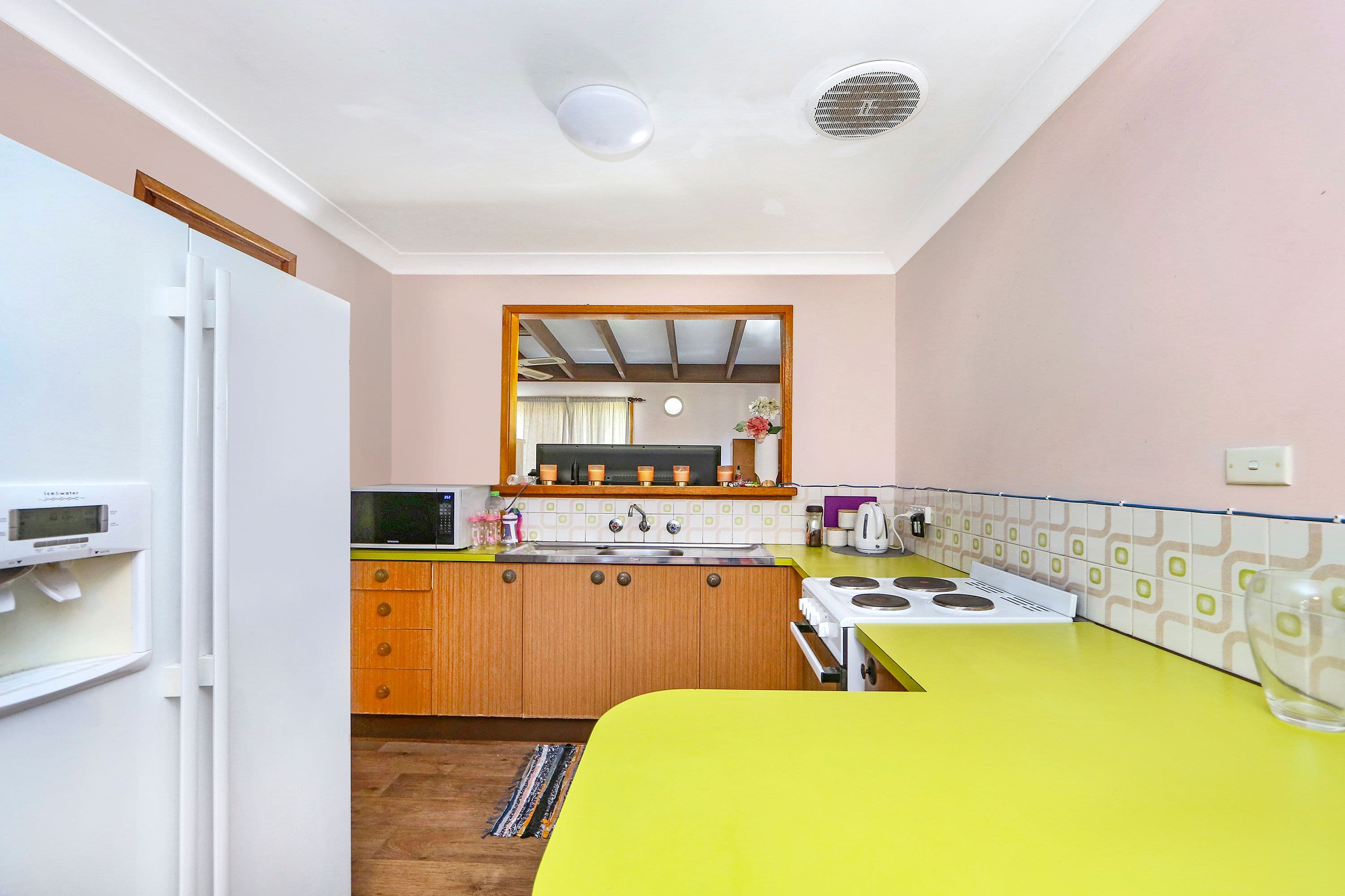 24 Laelana Avenue, Budgewoi NSW 2262, Budgewoi - Thumbnail 2