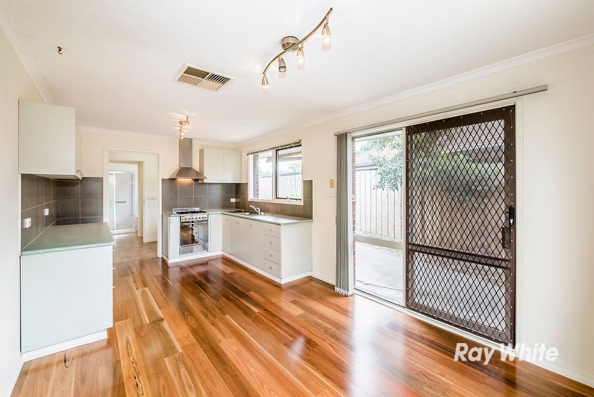 12 Hoop Pine Court, Cranbourne North VIC 3977, Cranbourne North - Thumbnail 7