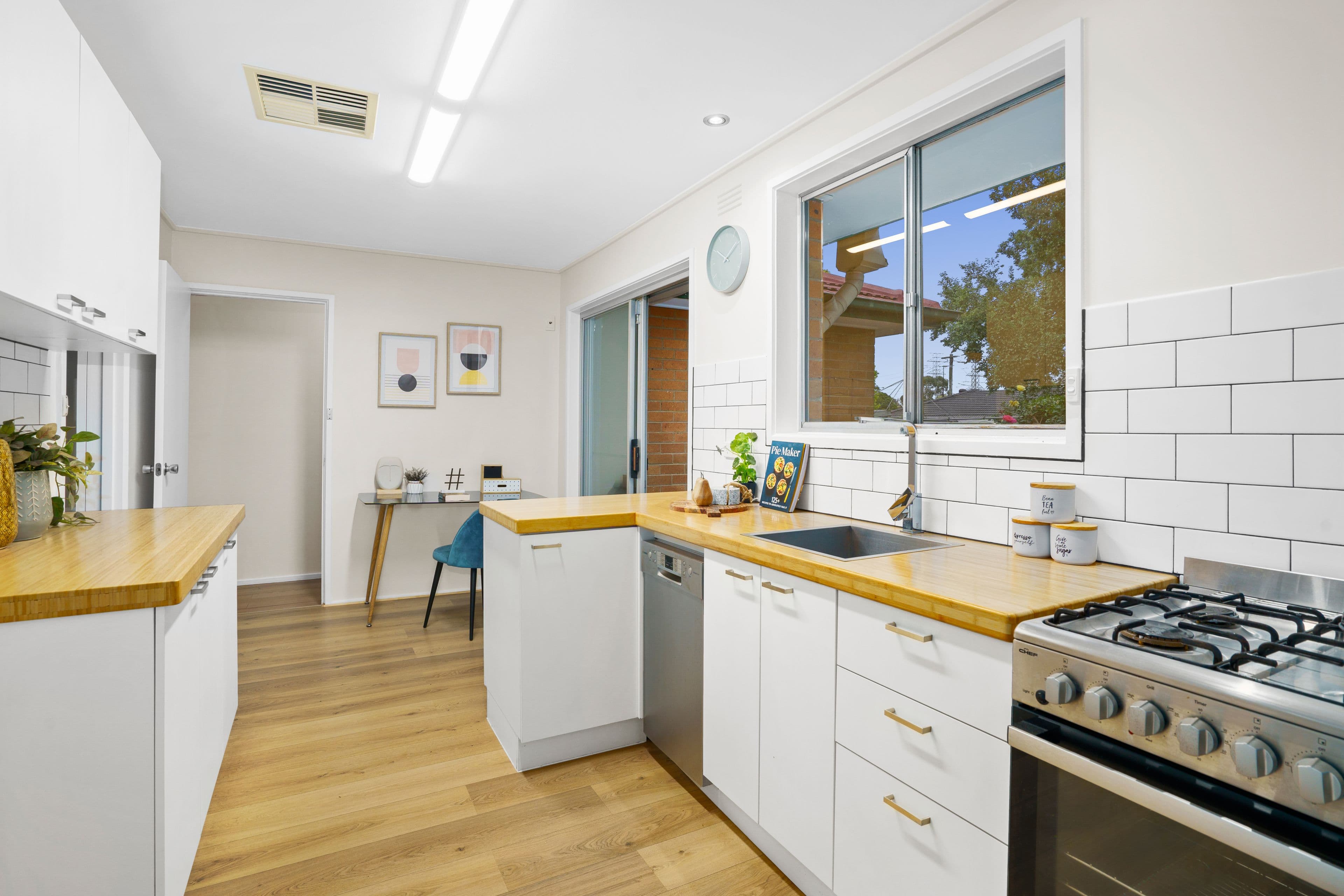 115 Greenwood Drive, Bundoora VIC 3083, Bundoora - Thumbnail 3