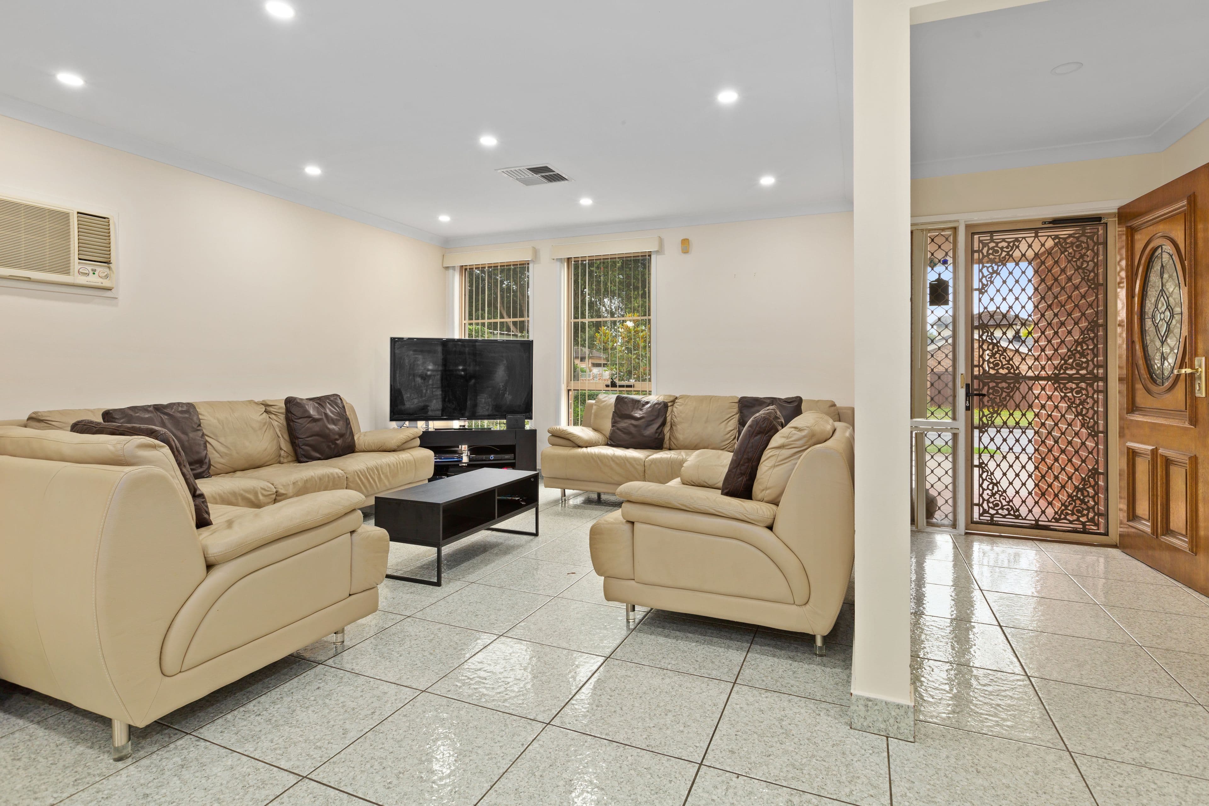 89 Gerald Crescent, Doonside NSW 2767, Doonside - Thumbnail 2