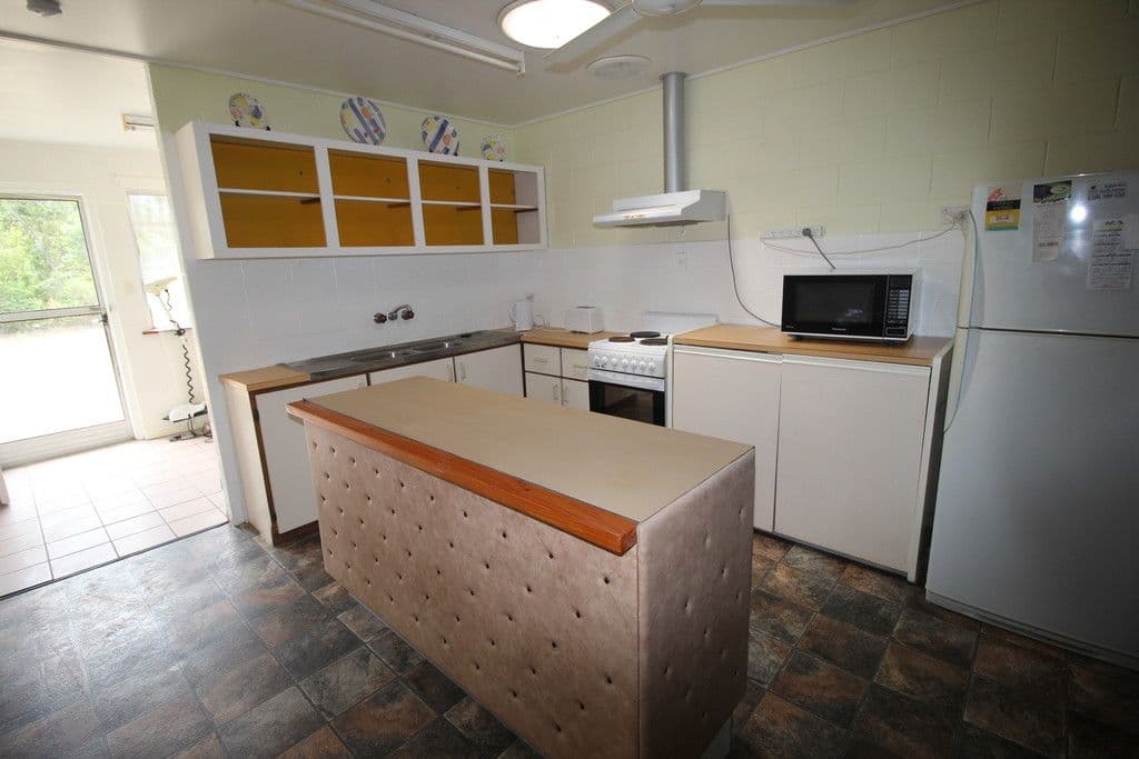 1 Herring Street, Taylors Beach QLD 4850, Taylors Beach - Thumbnail 2