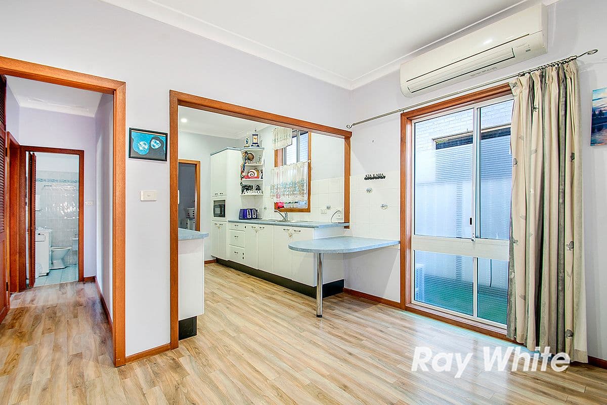 34 Rowley Street, Seven Hills - Thumbnail 5