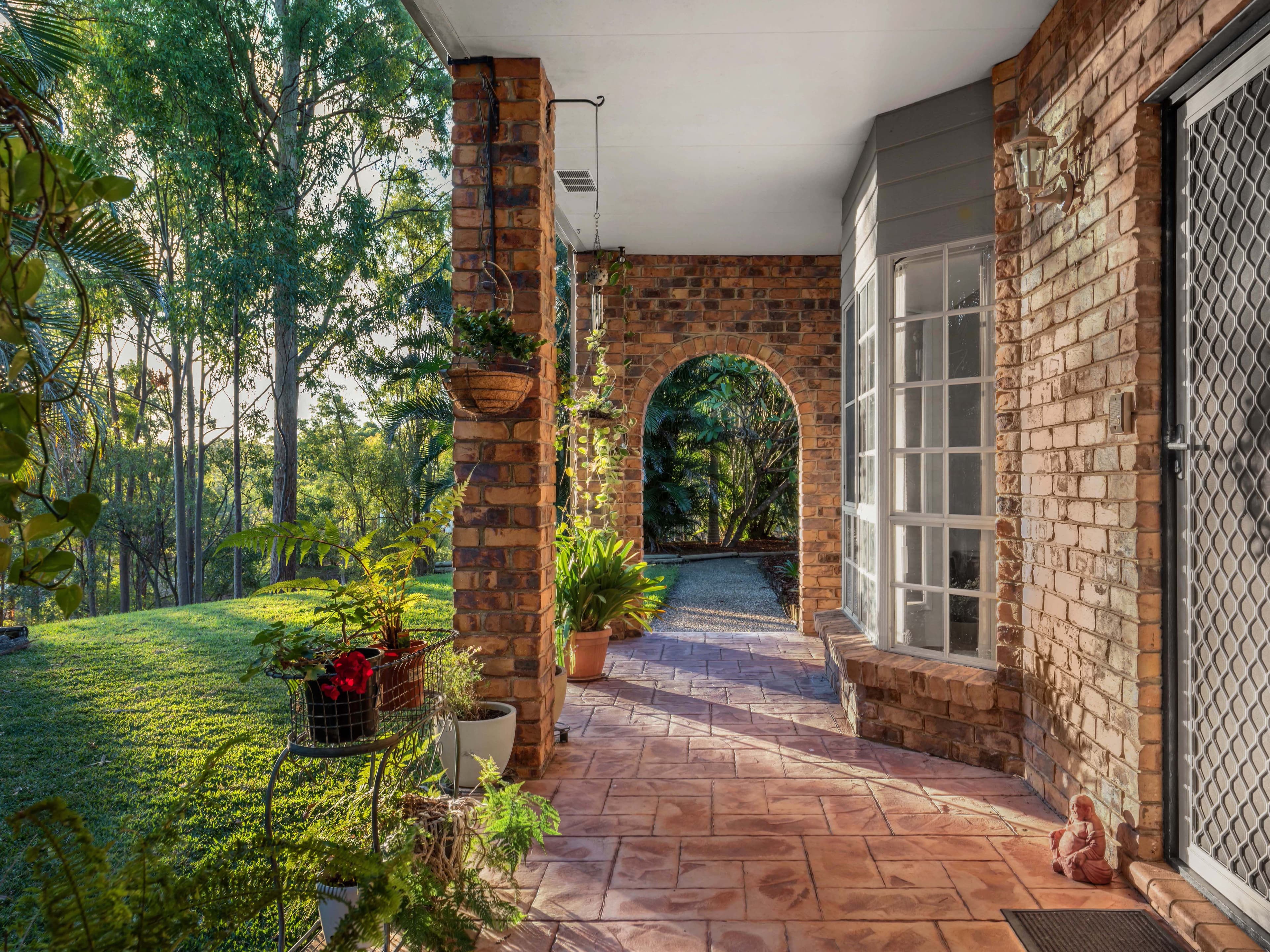 2 Laurel Court, Cashmere QLD 4500, Cashmere - Thumbnail 3