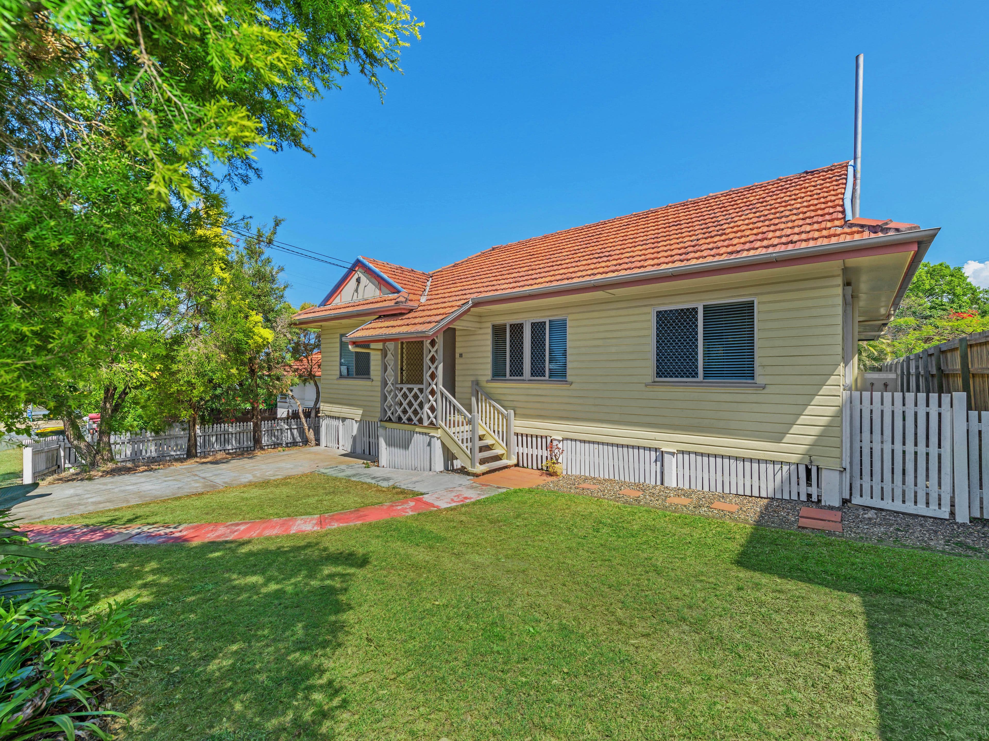21 Marshall Avenue, Seven Hills QLD 4170, Seven Hills - Image 1