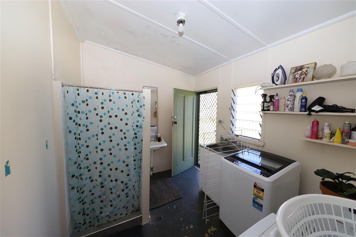 69 Capper Street, Tumut - Thumbnail 4