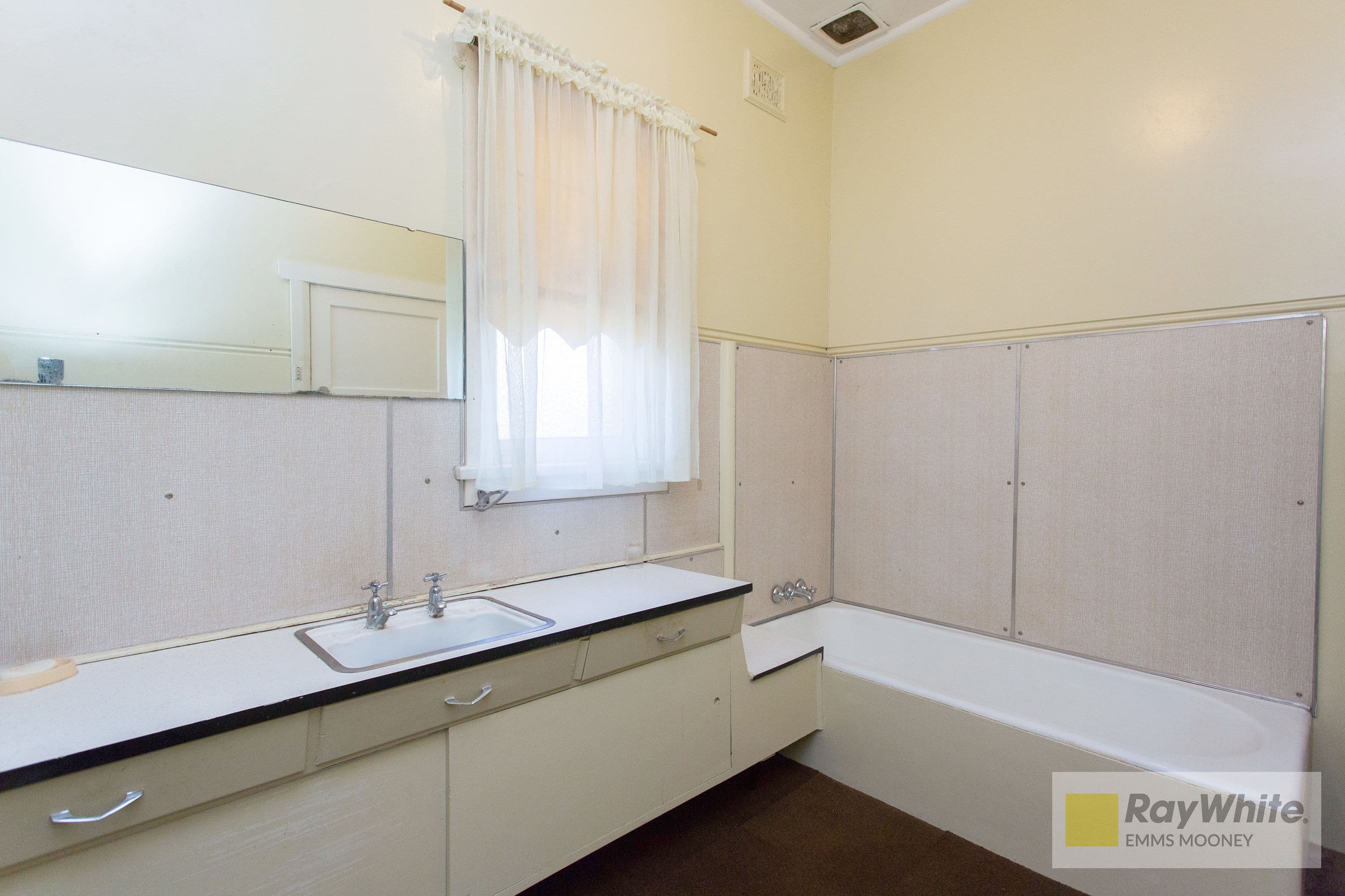 1 Liverpool Street, Cowra - Thumbnail 7