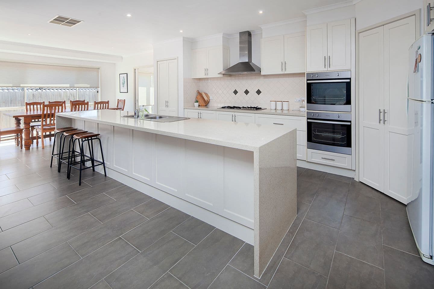 24 Trinity Drive, Langwarrin VIC 3910, Langwarrin - Thumbnail 4