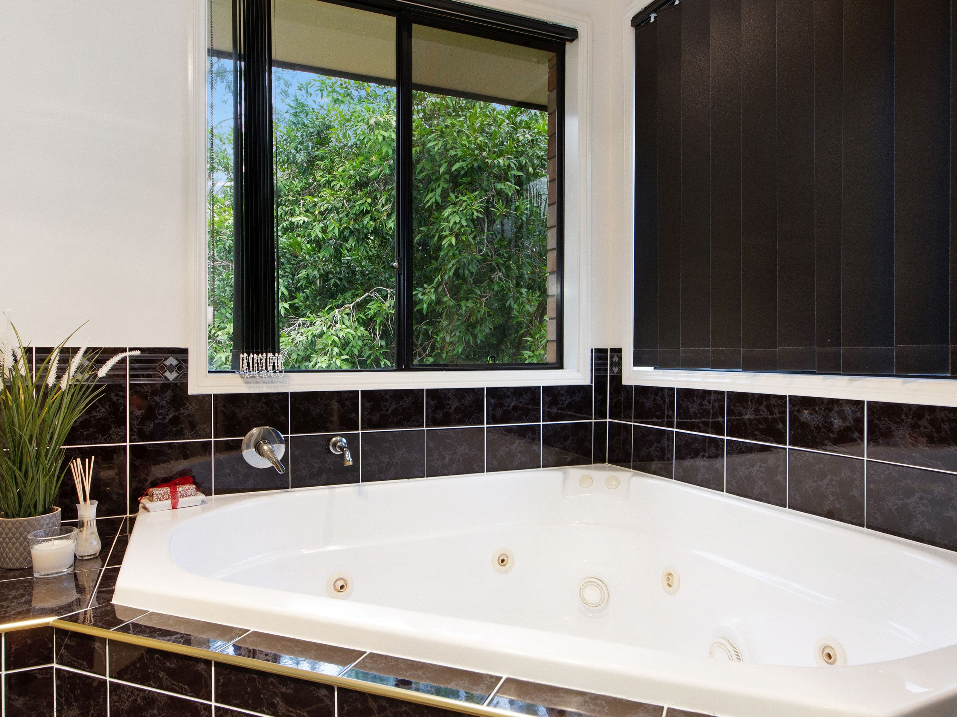 94 River Meadows Drive, Upper Coomera QLD 4209, Upper Coomera - Thumbnail 7