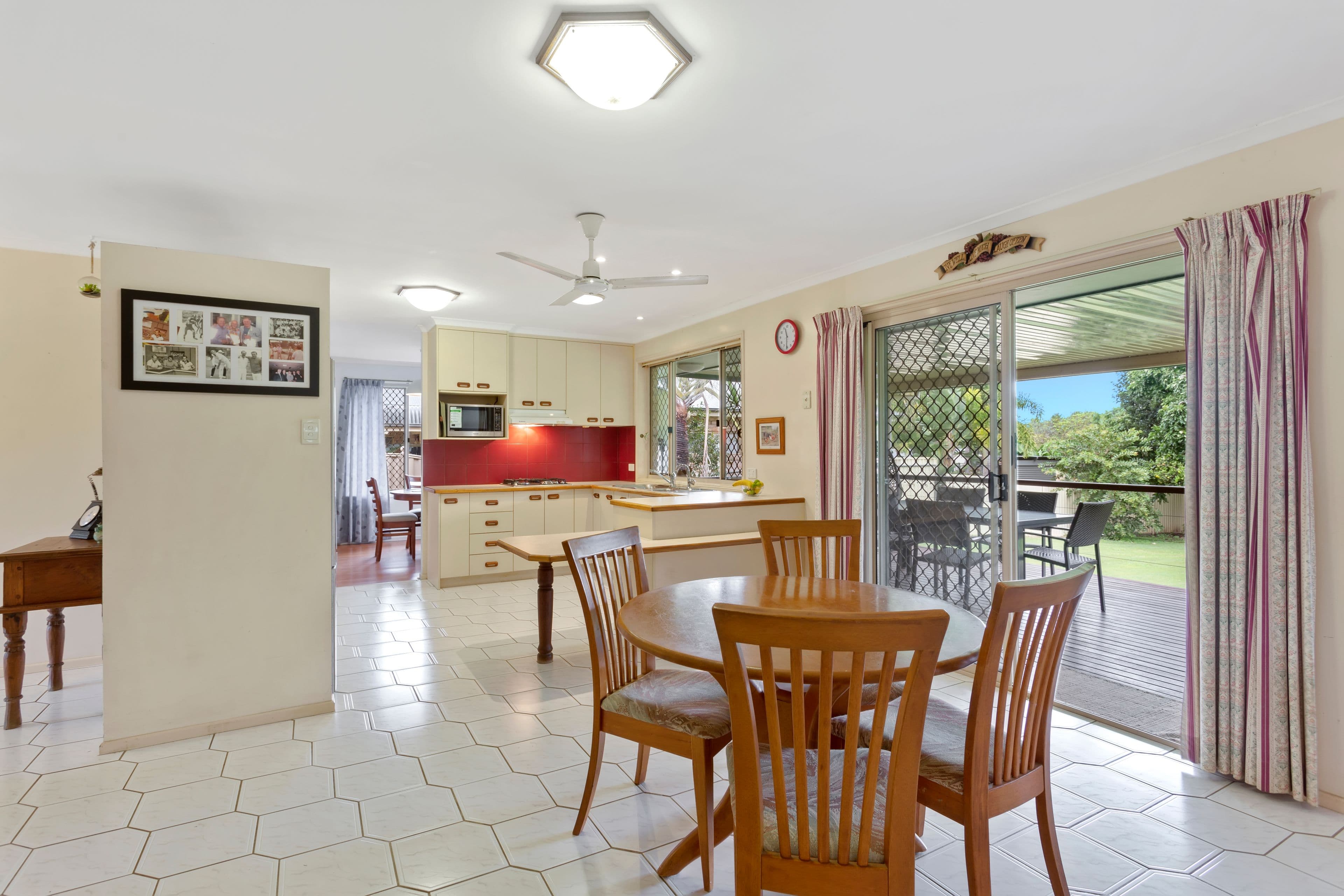 121 Coonowrin Road, Glass House Mountains QLD 4518, Glass House Mountains - Thumbnail 5
