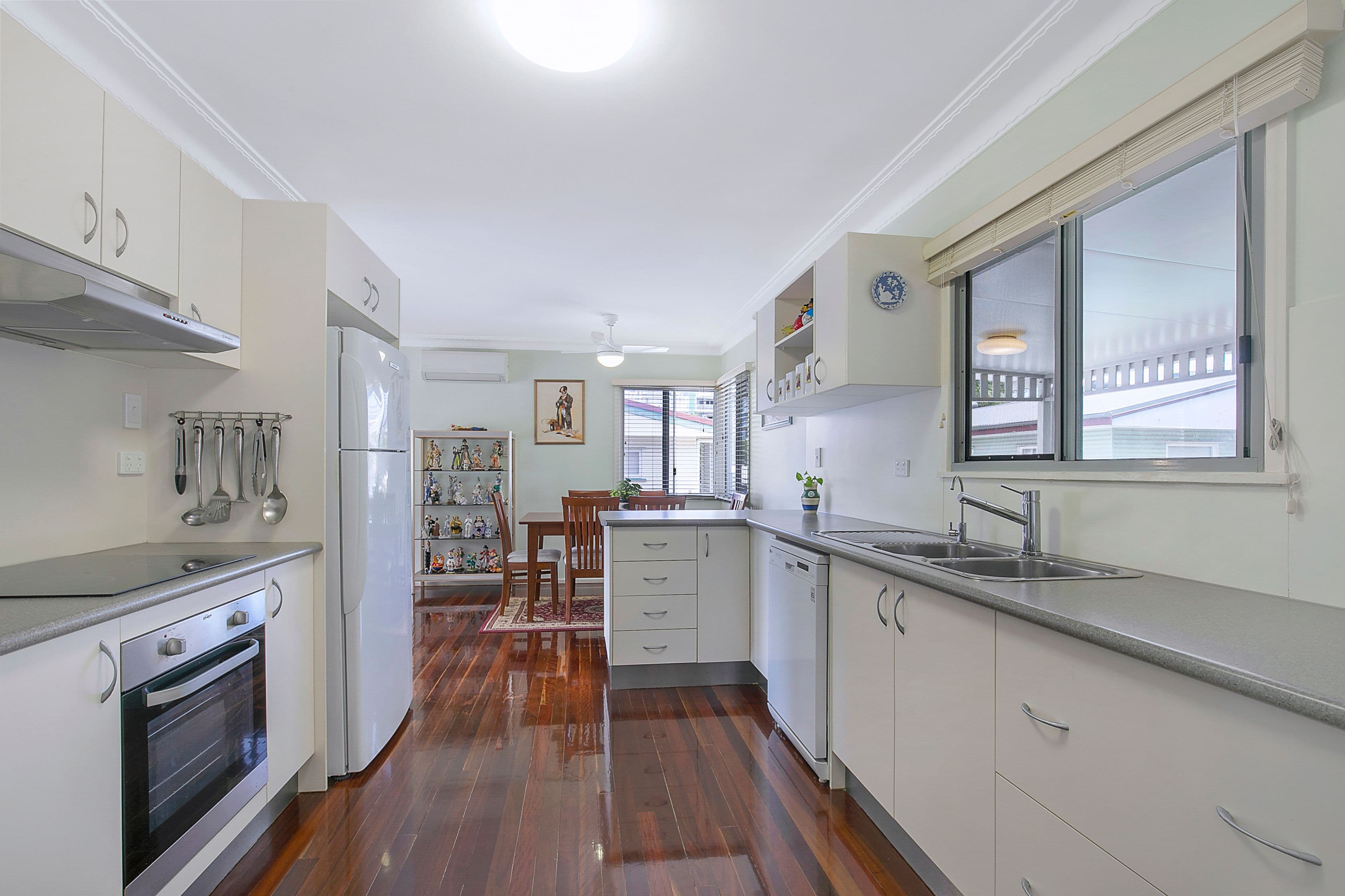 13 Bunton Street, Scarborough QLD 4020, Scarborough - Thumbnail 5