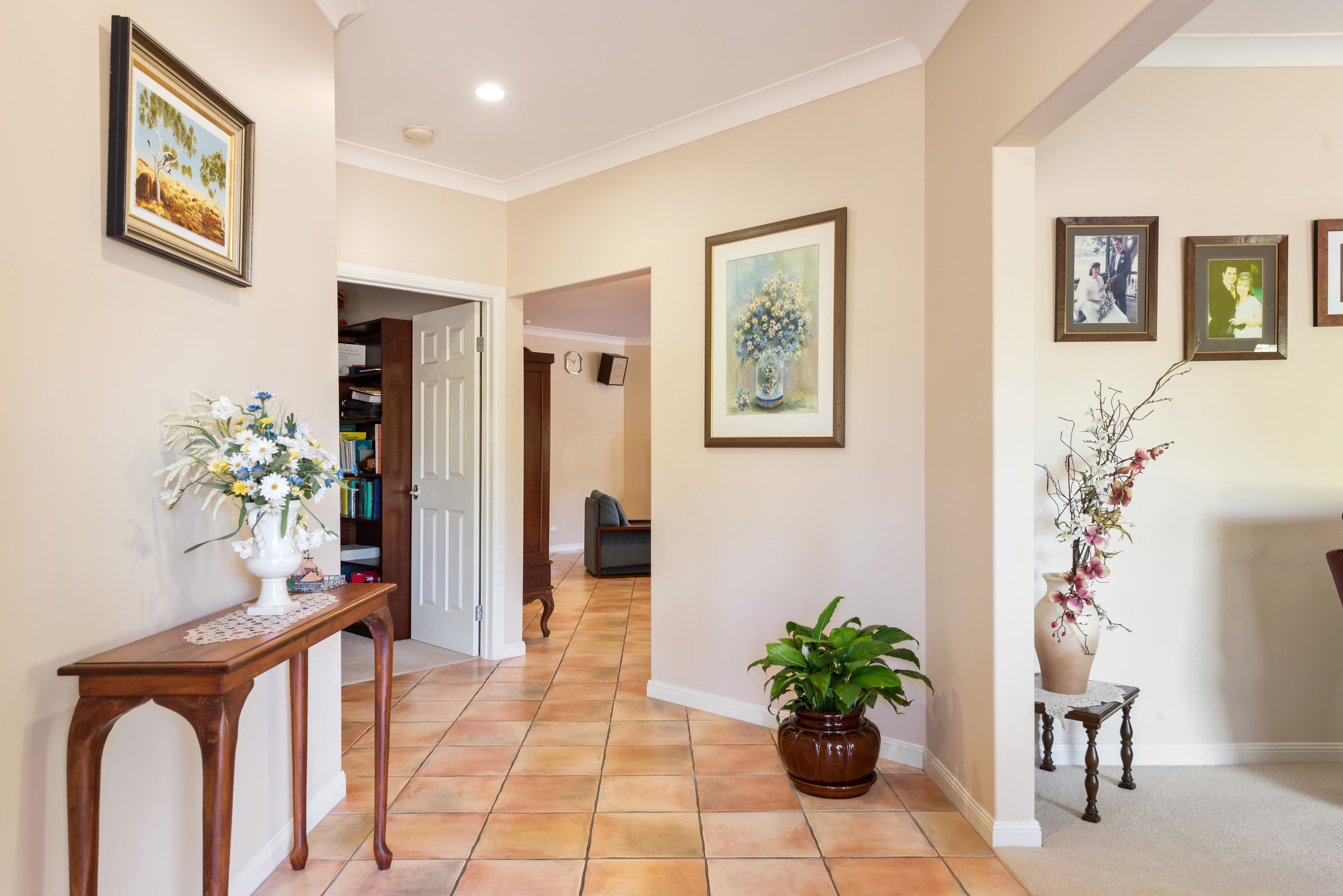 7 Cambridge Close, The Gap QLD 4061, The Gap - Thumbnail 4