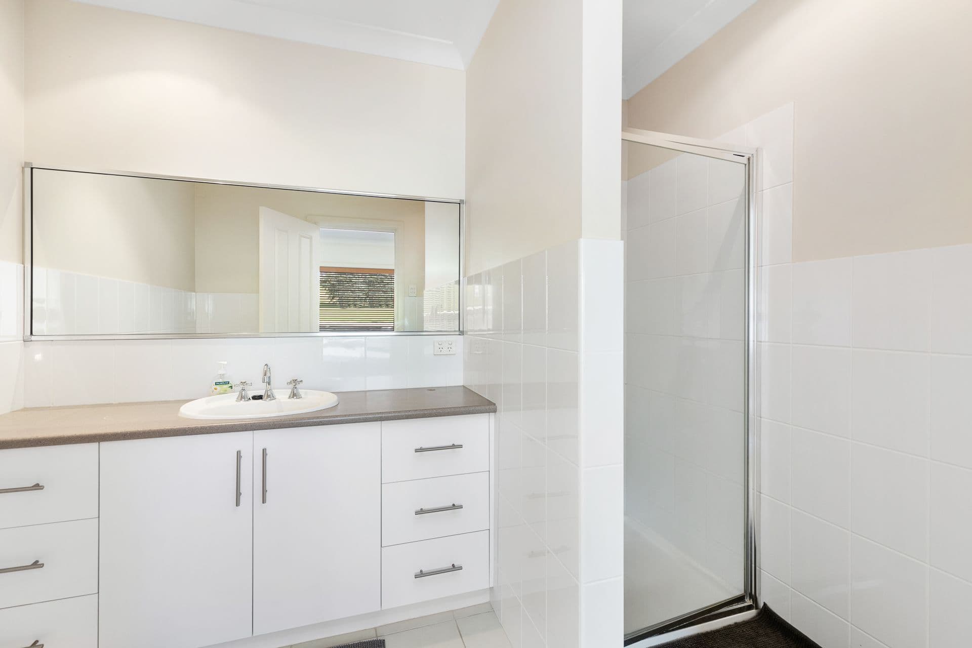 8E Lake Terrace West, Mount Gambier SA 5290, Mount Gambier - Thumbnail 7