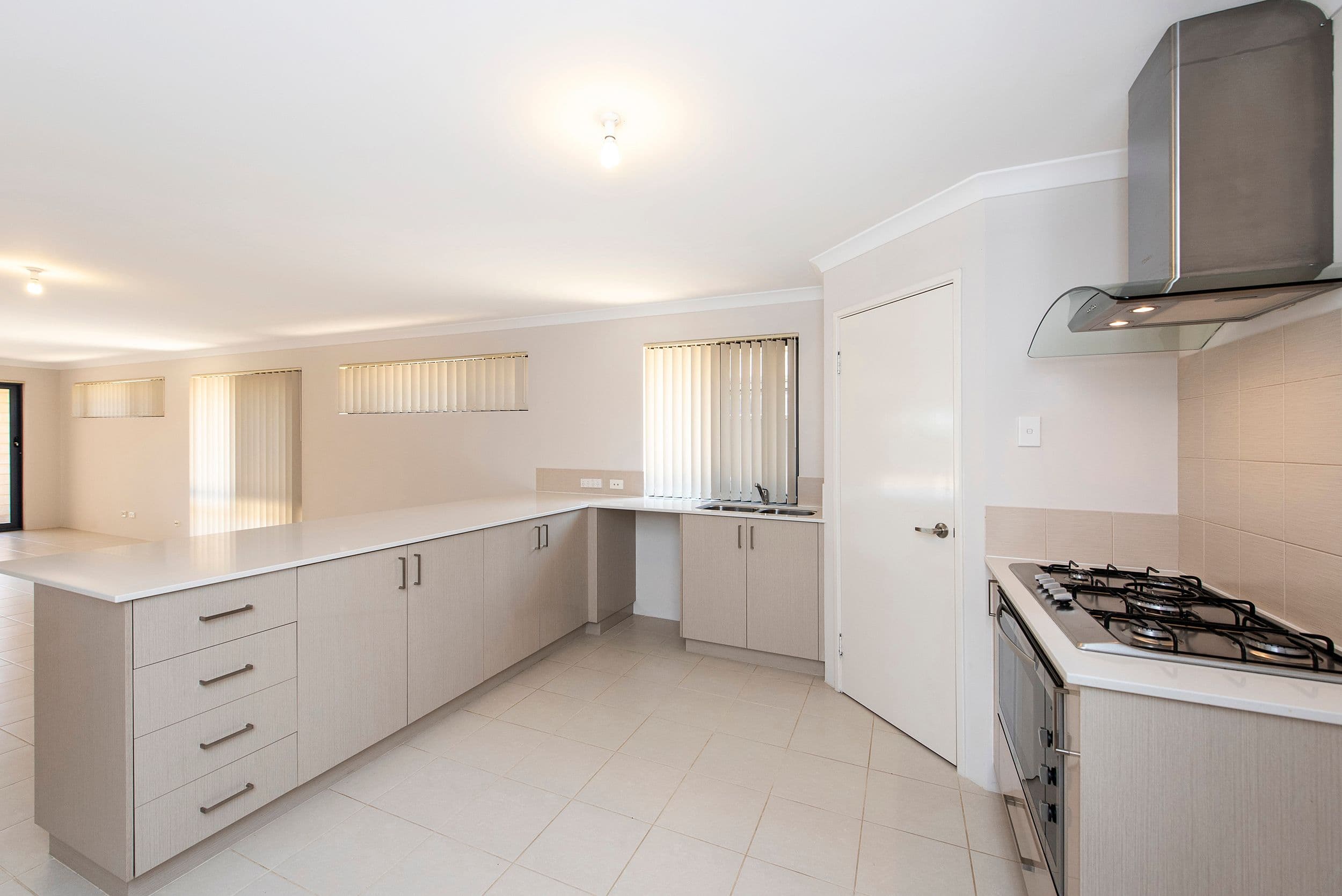 16 Atherstone Parade, Baldivis WA 6171, Baldivis - Thumbnail 5