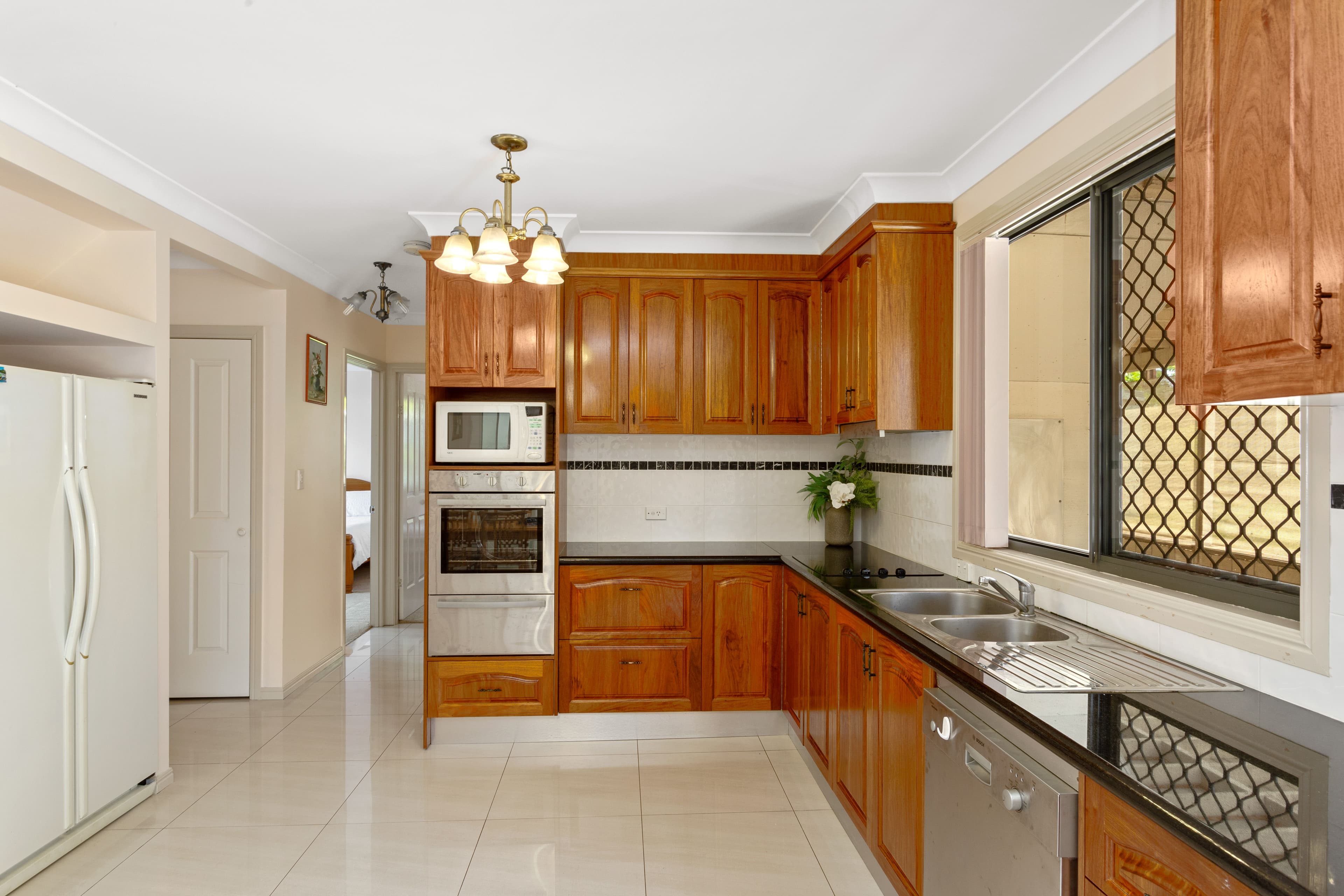 8 Shane Street, Shailer Park QLD 4128, Shailer Park - Thumbnail 5