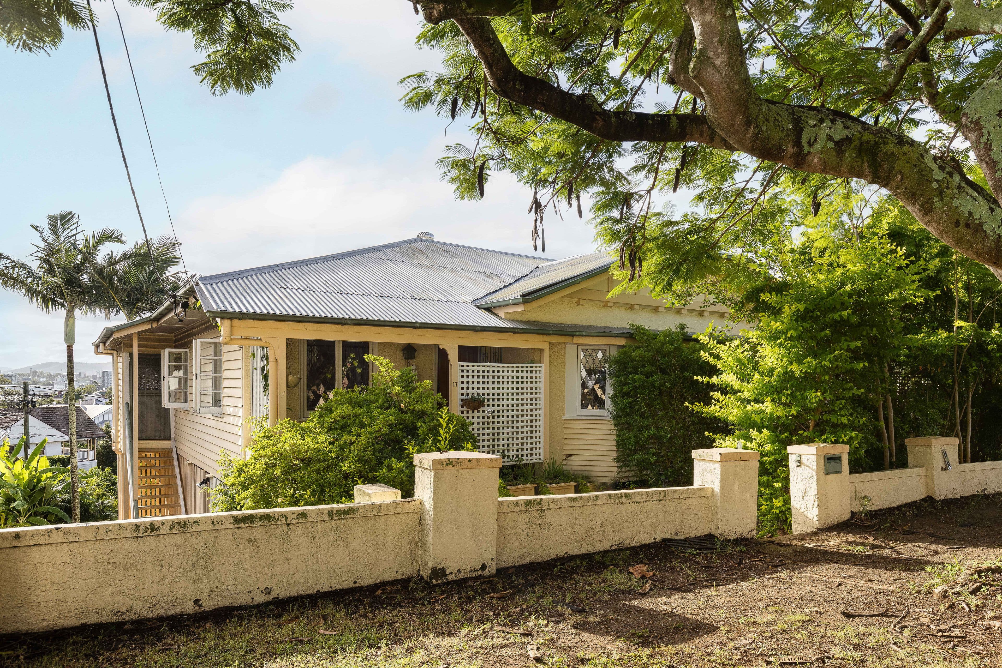 17 Welwyn Crescent, Coorparoo QLD 4151, Coorparoo - Thumbnail 4