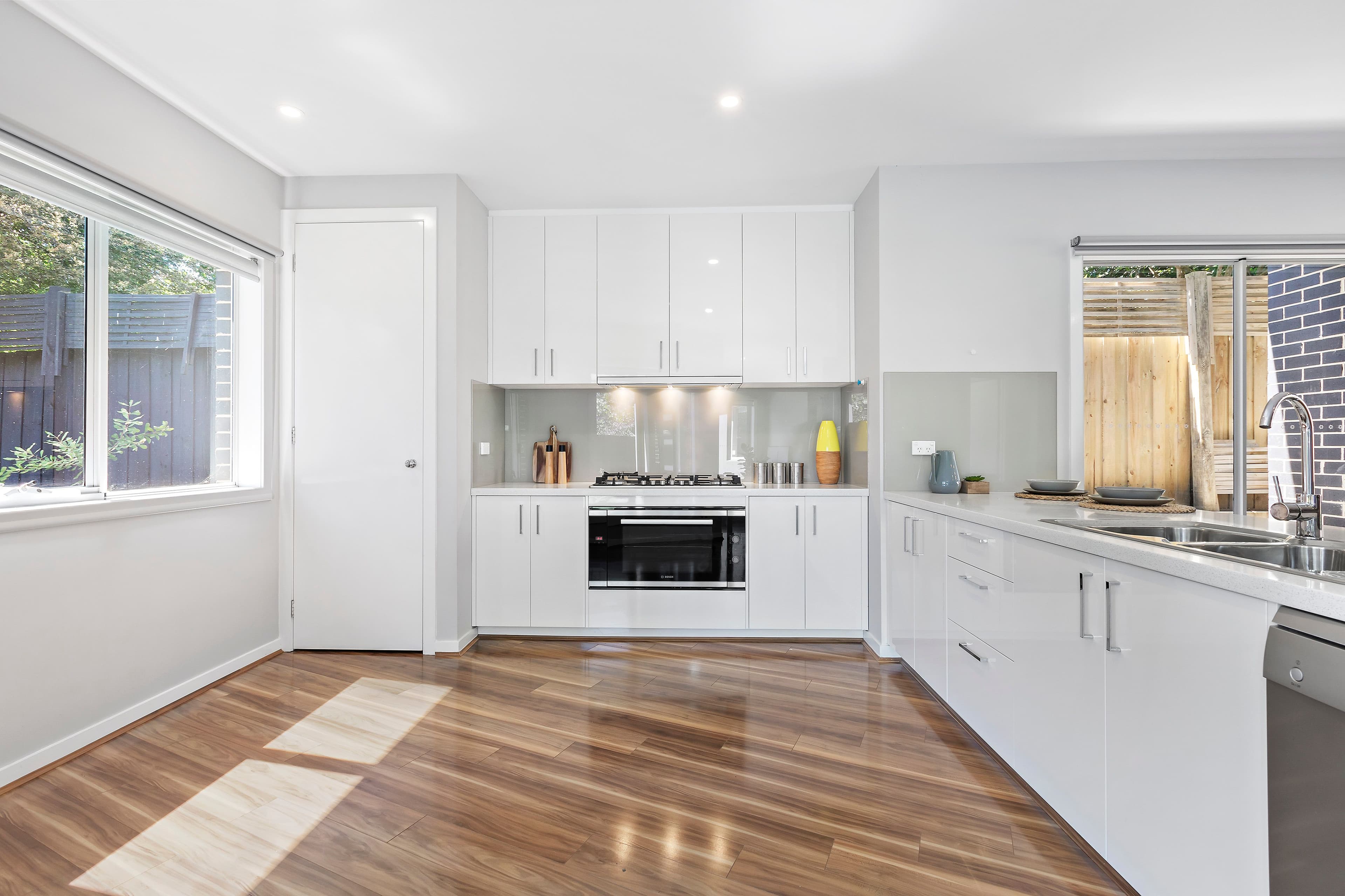 4 Betty Court, Mount Waverley VIC 3149, Mount Waverley - Thumbnail 4