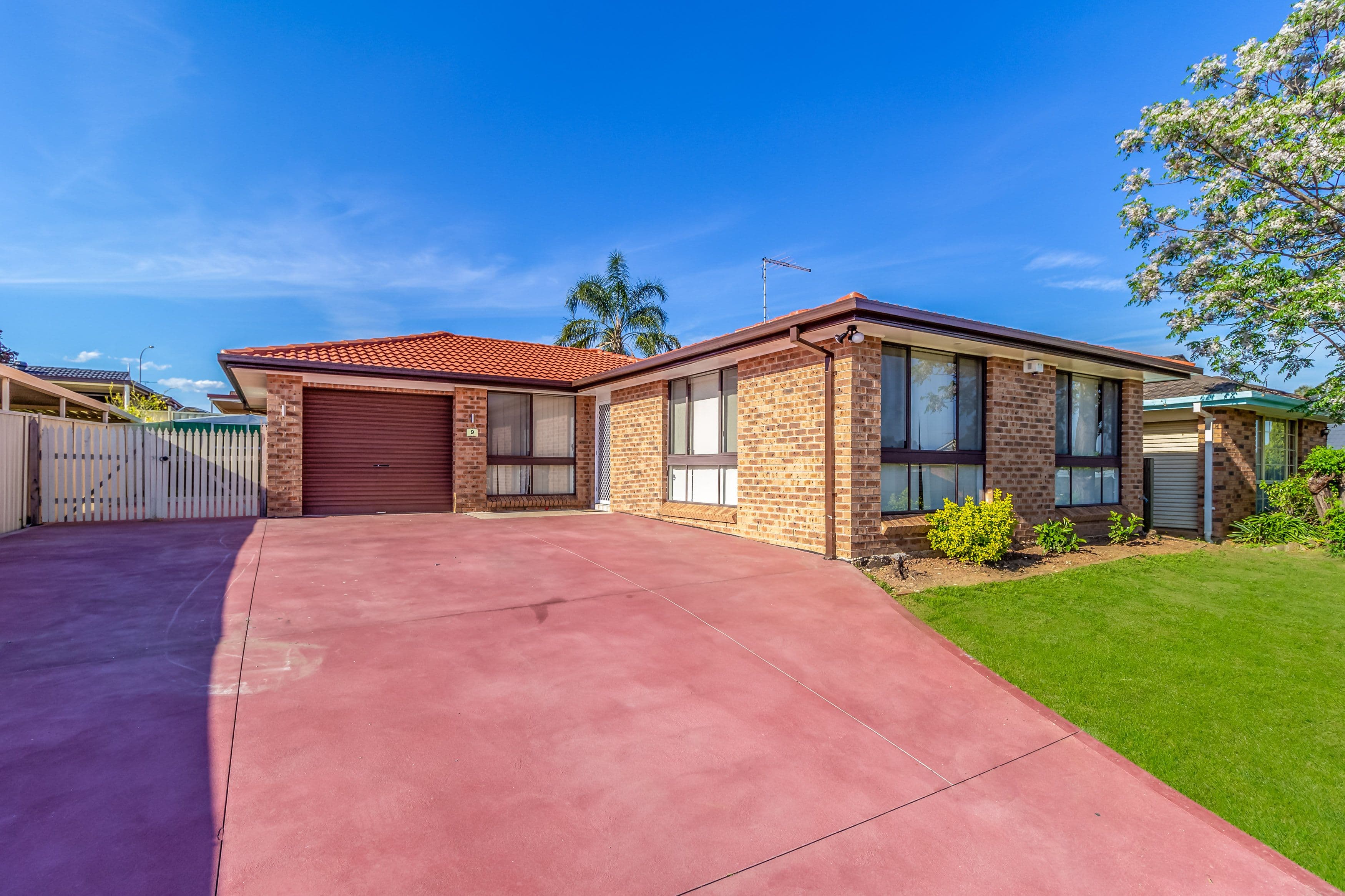 9 Baxter Crescent, Glendenning - Image 1