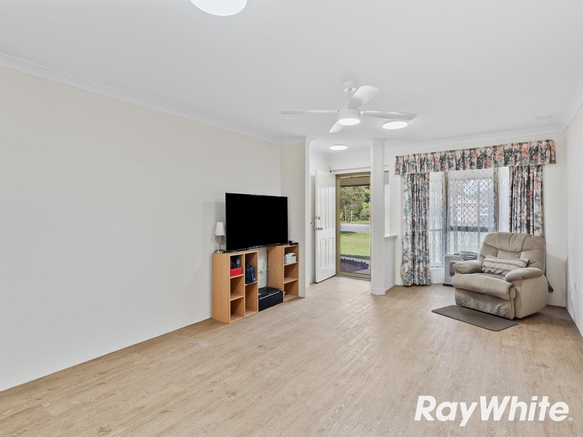 7 Coolibah Avenue, Dudley Park WA 6210, Dudley Park - Thumbnail 5