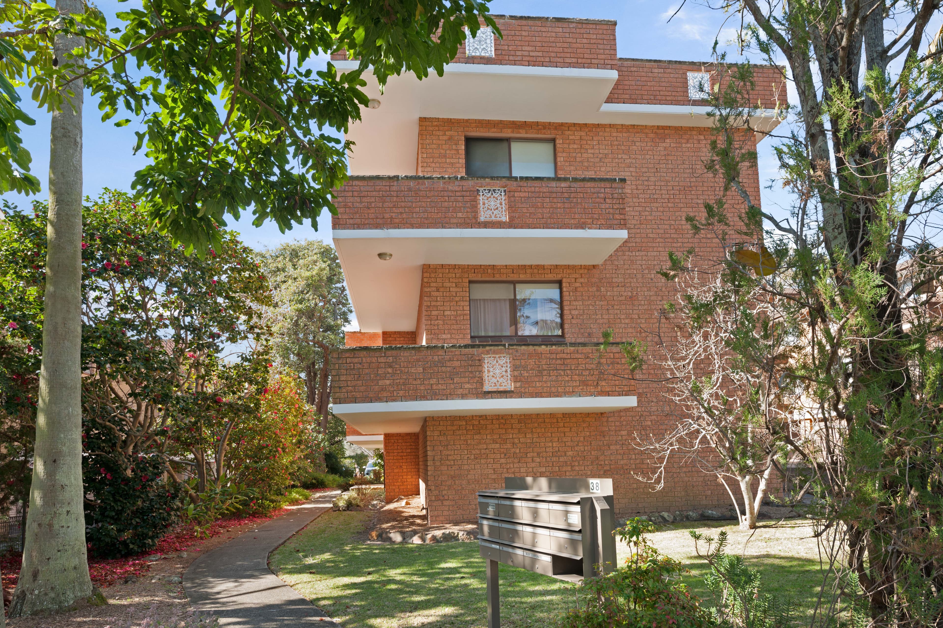 38 Albert Street, Hornsby NSW 2077, Hornsby - Thumbnail 2