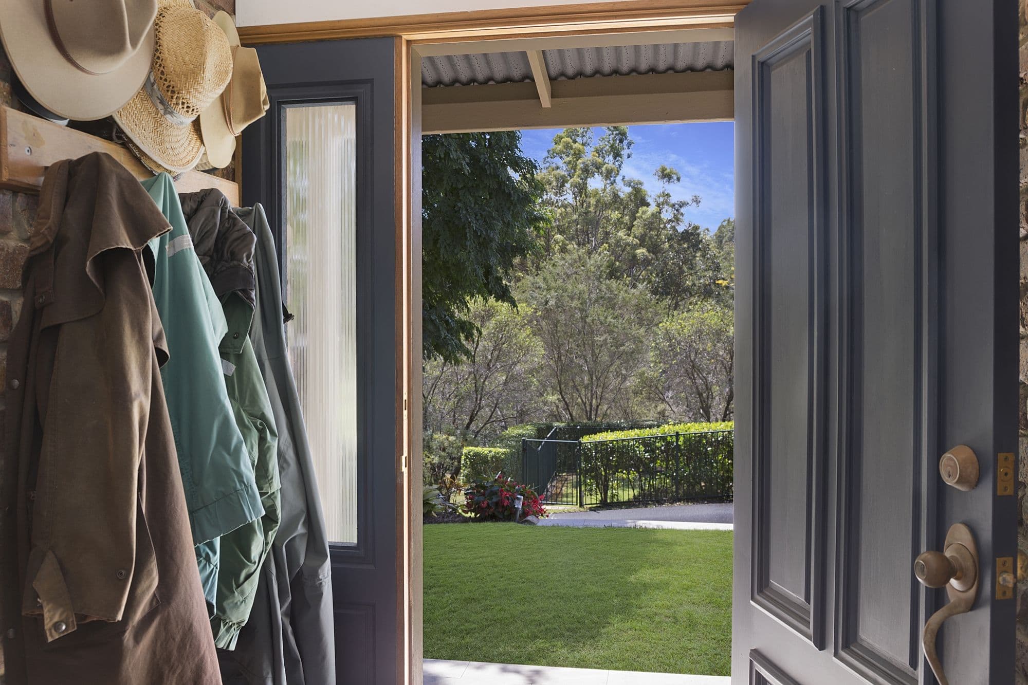 6 Rocheadon Drive, Eatons Hill QLD 4037, Eatons Hill - Thumbnail 2