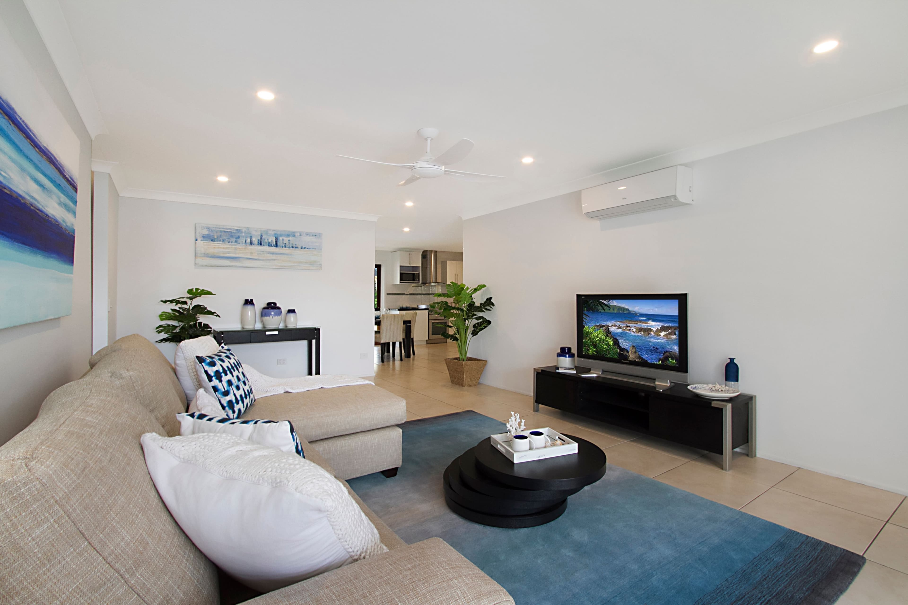 94 Rumrunner Street, Mermaid Waters QLD 4218, Mermaid Waters - Thumbnail 4